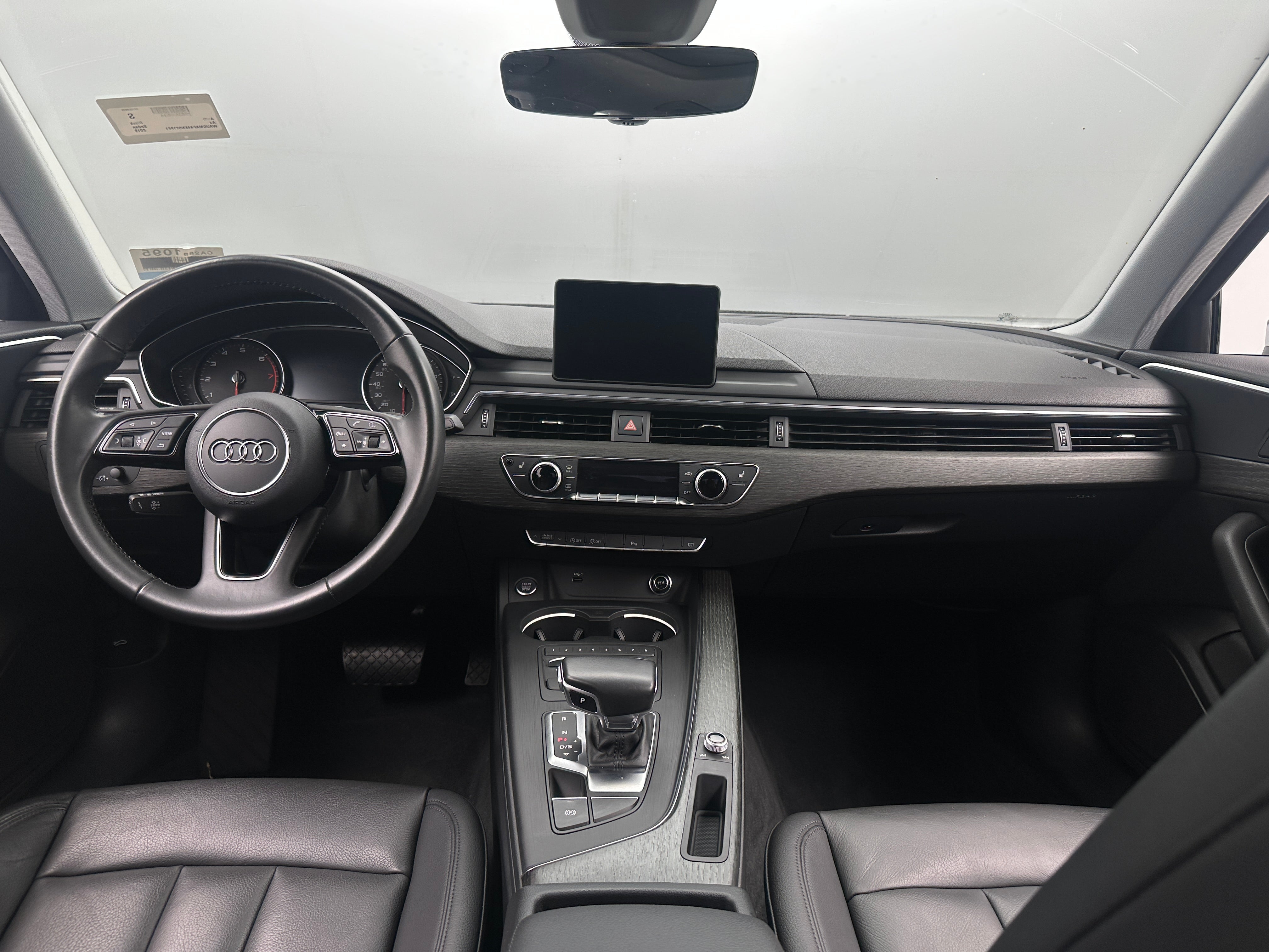 Thumbnail: 2019 Audi A4 - 2