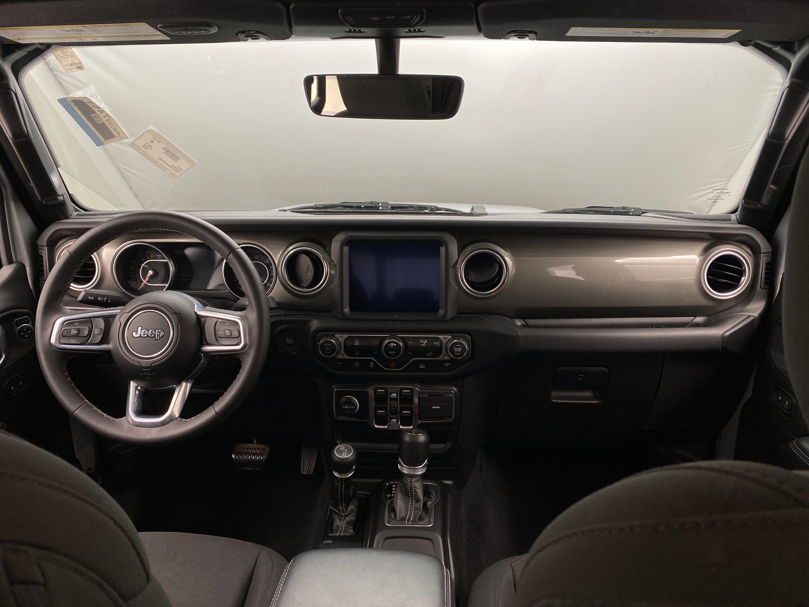 Thumbnail: 2023 Jeep Gladiator - 3