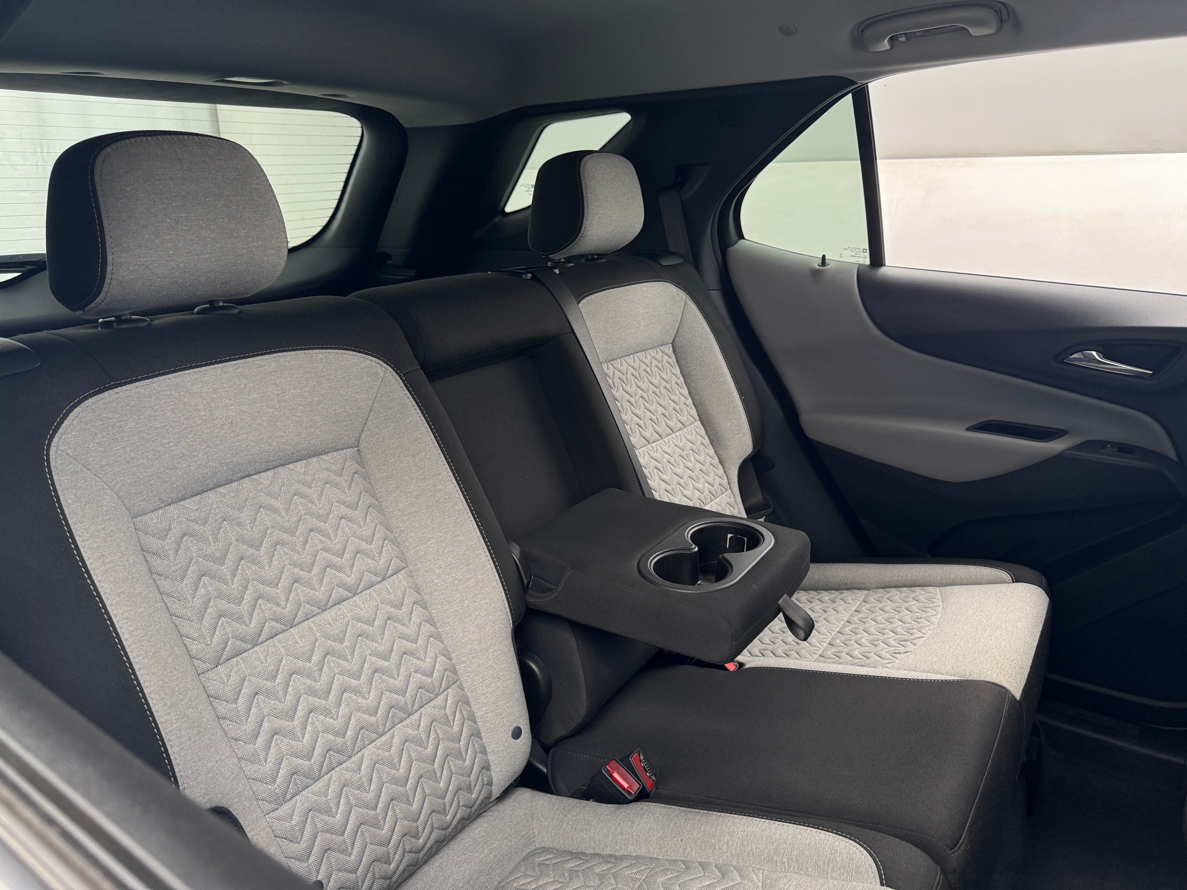 Thumbnail: 2022 Chevrolet Equinox - 6