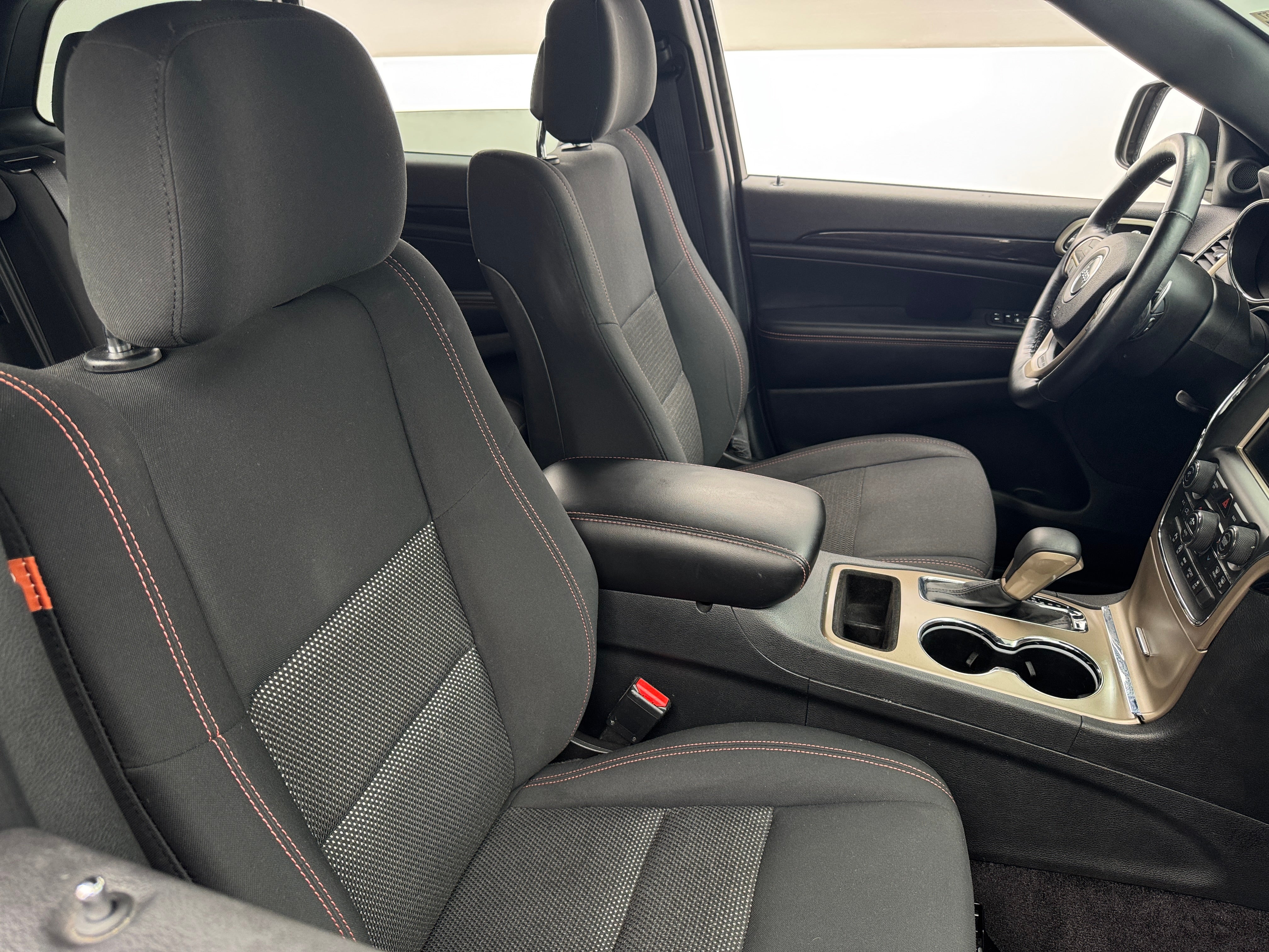 Thumbnail: 2016 Jeep Grand Cherokee - 2