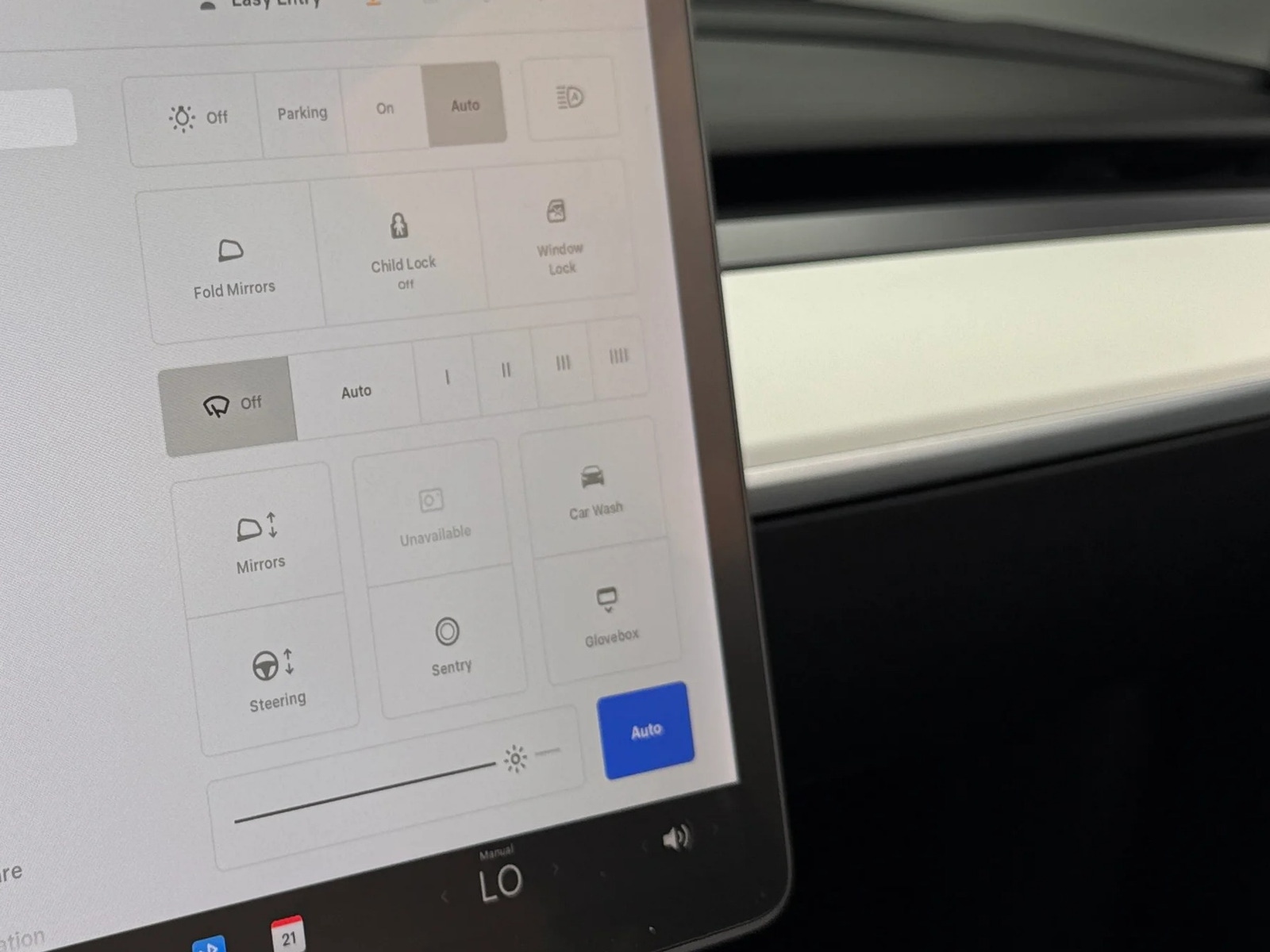 Thumbnail: 2022 Tesla Model Y - 3