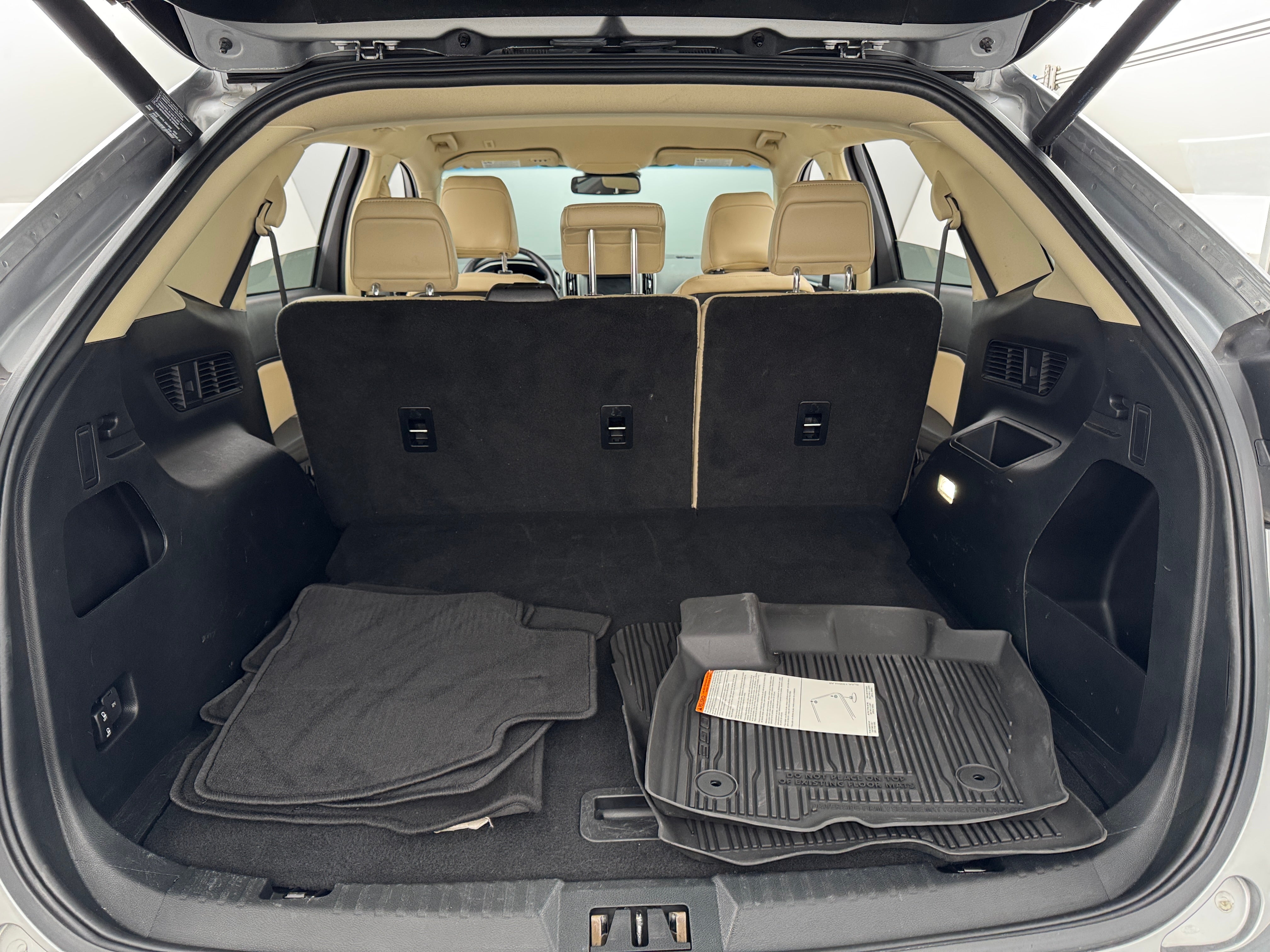 Thumbnail: 2020 Ford Edge - 7