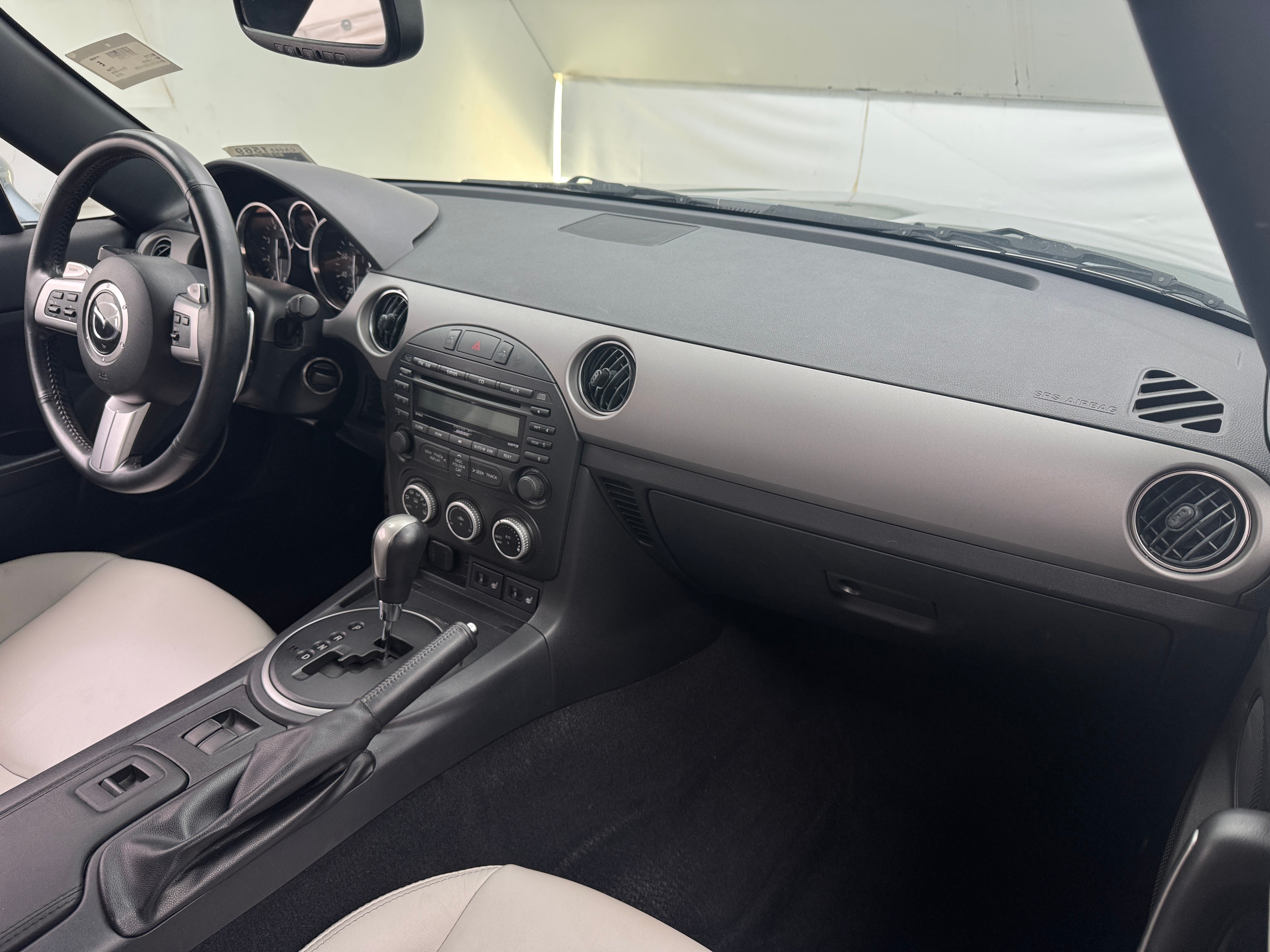Thumbnail: 2011 Mazda MX-5 Miata - 2