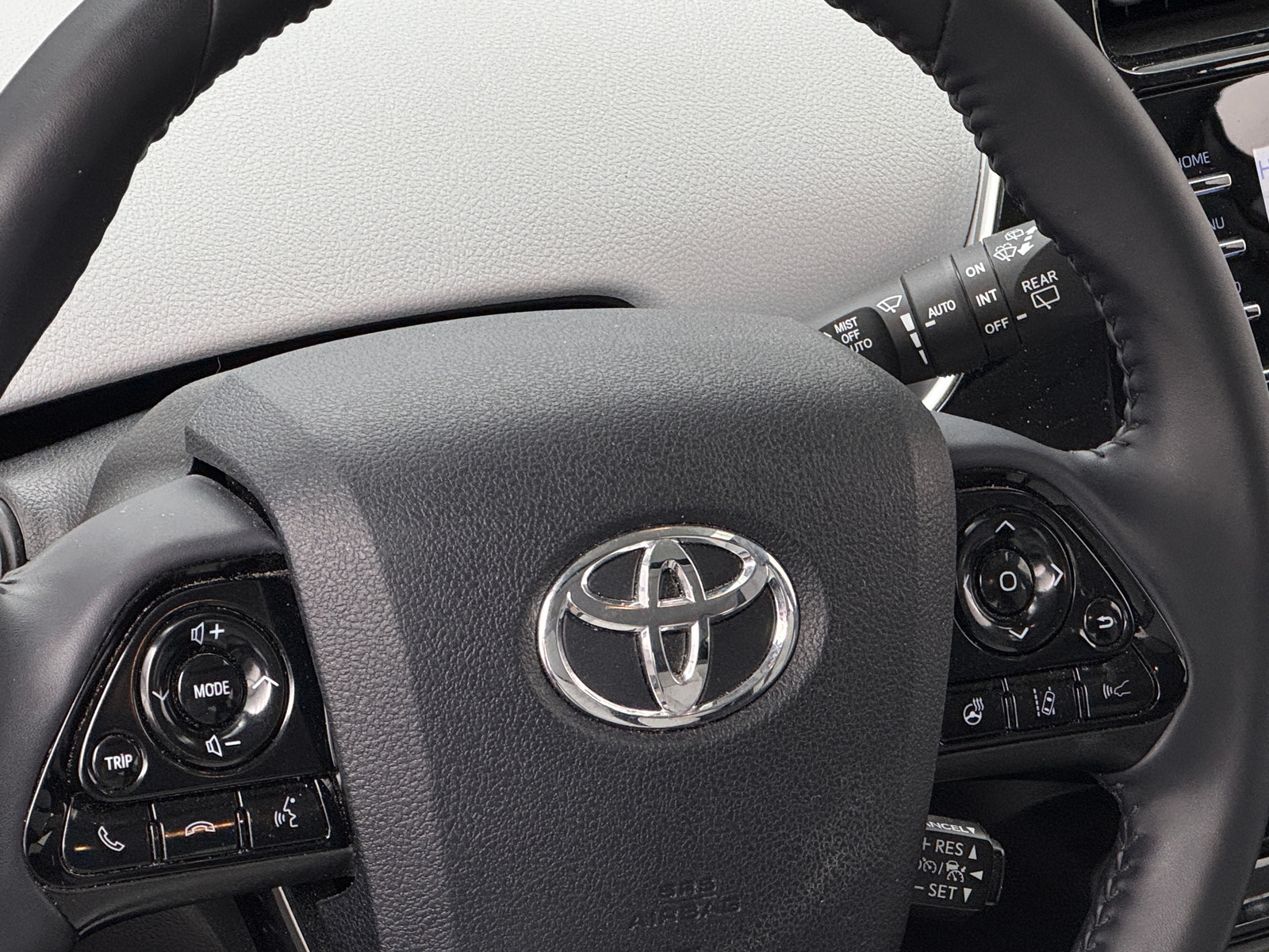 Thumbnail: 2022 Toyota Prius - 4