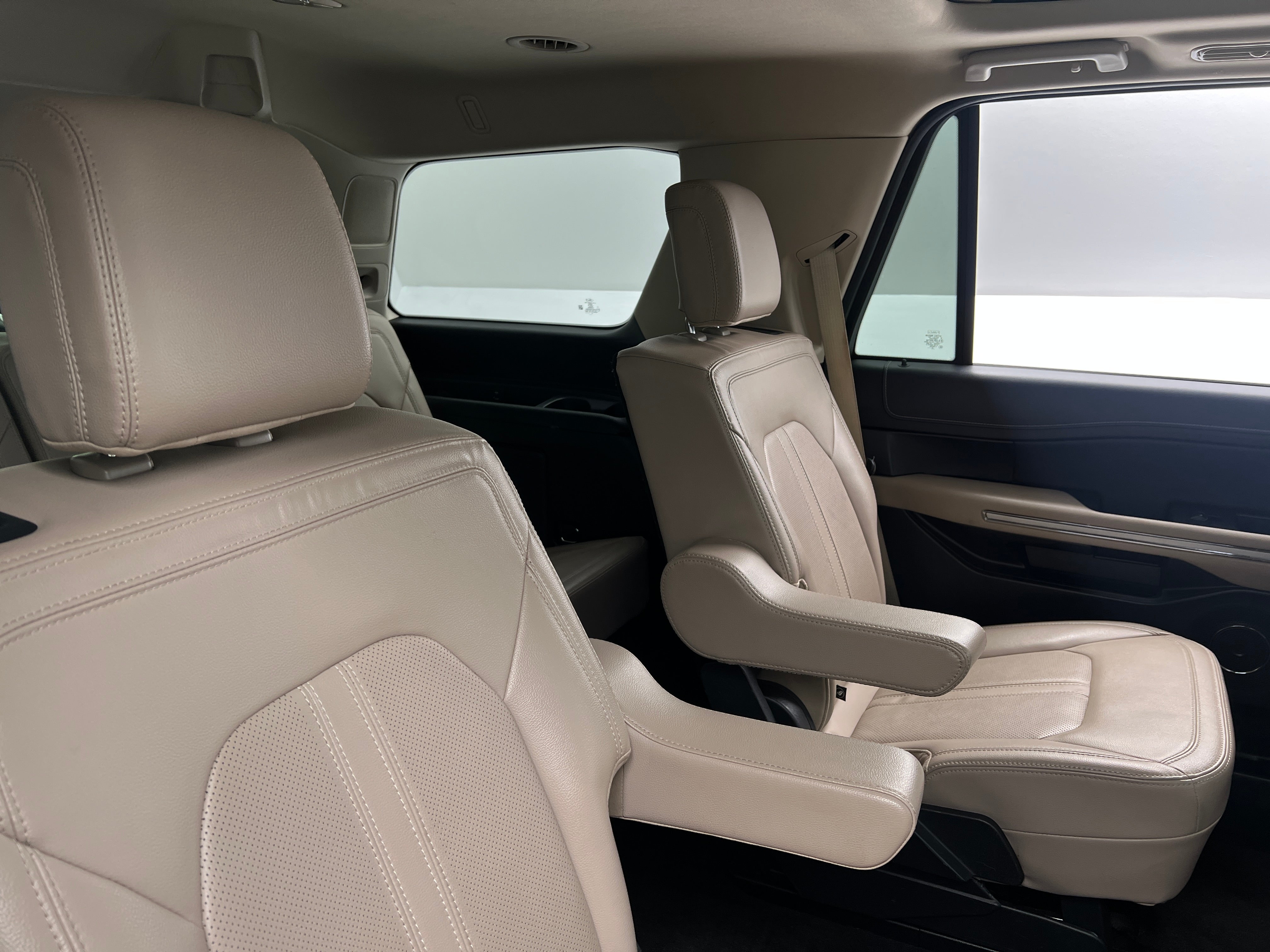 Thumbnail: 2022 Ford Expedition - 5