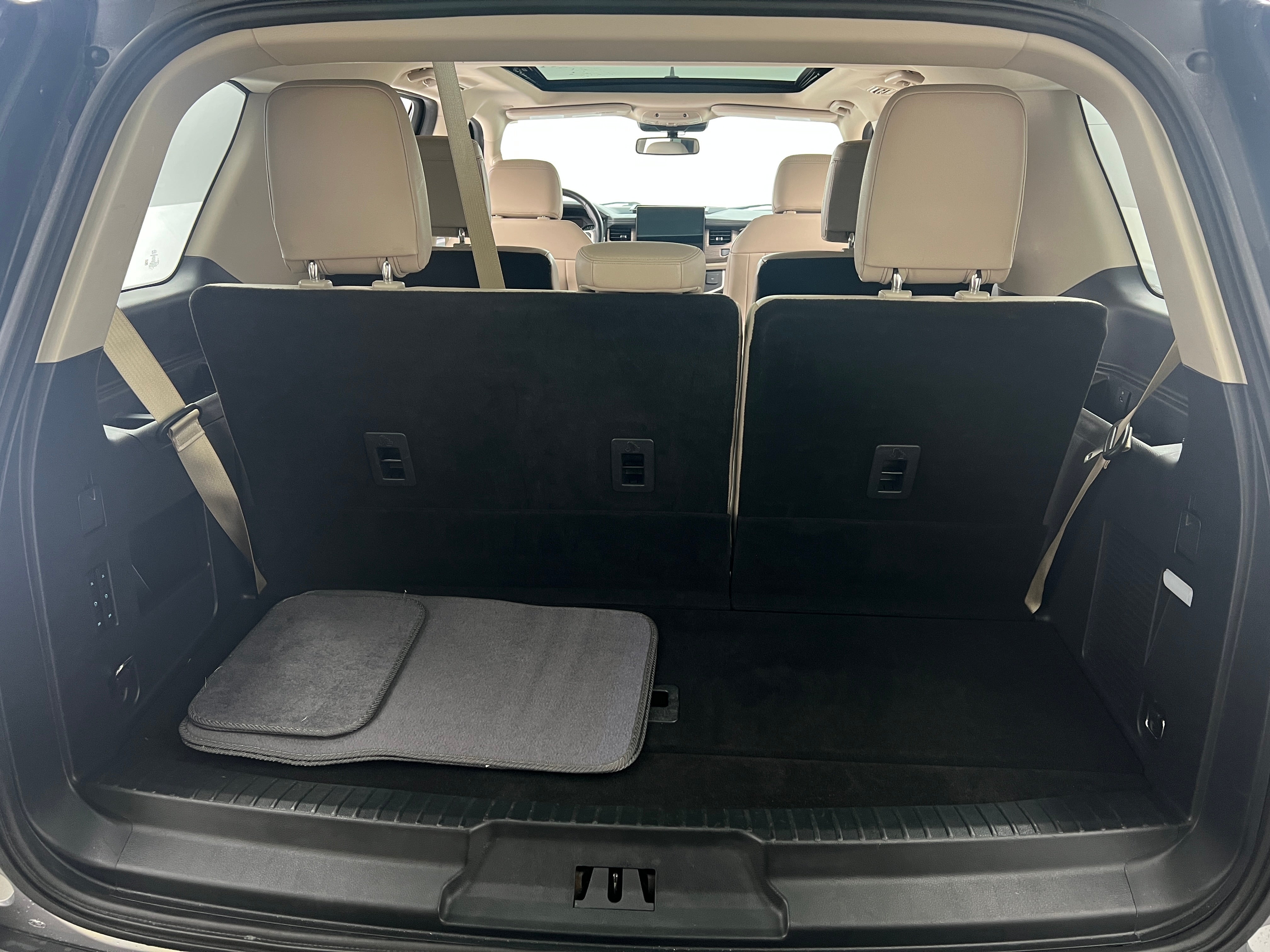 Thumbnail: 2022 Ford Expedition - 6
