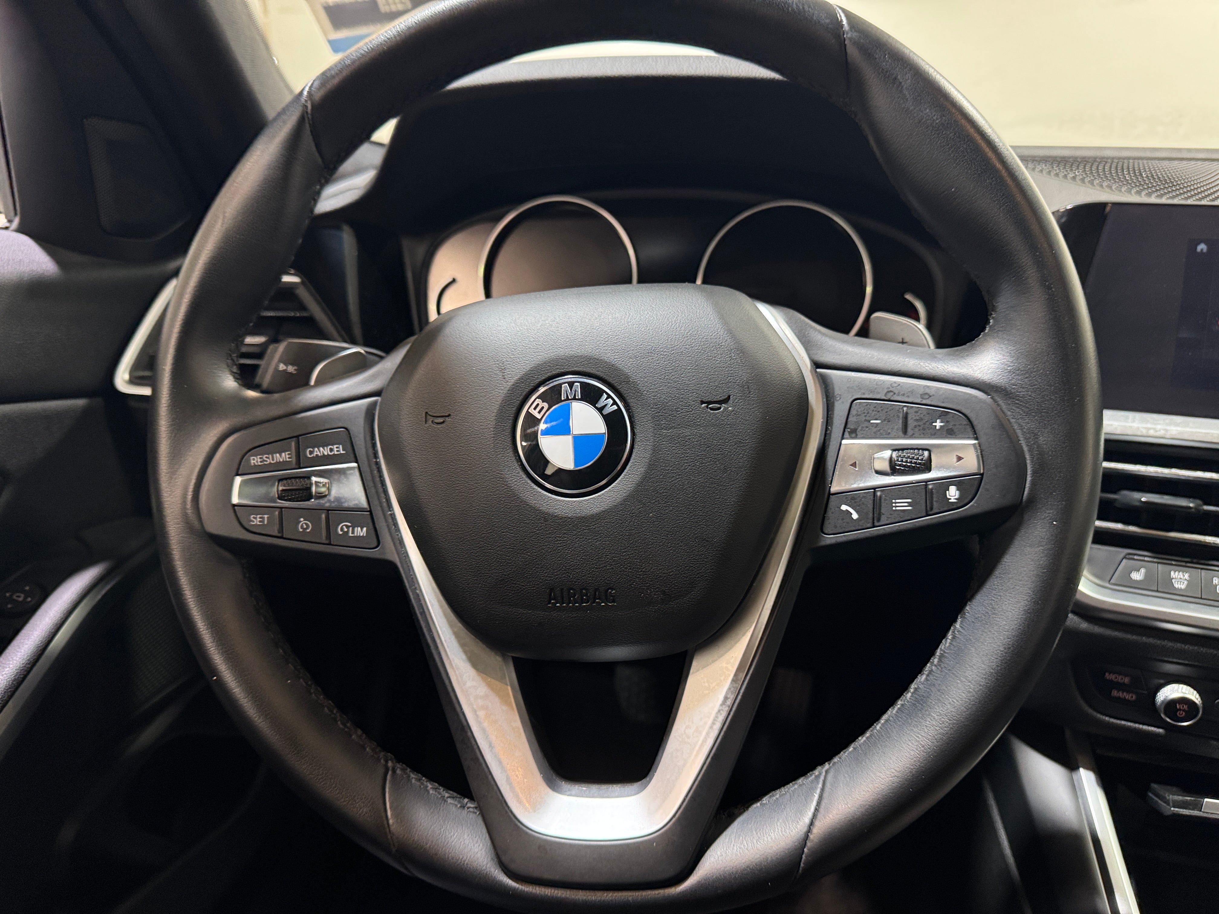 Thumbnail: 2020 BMW 3 Series - 4