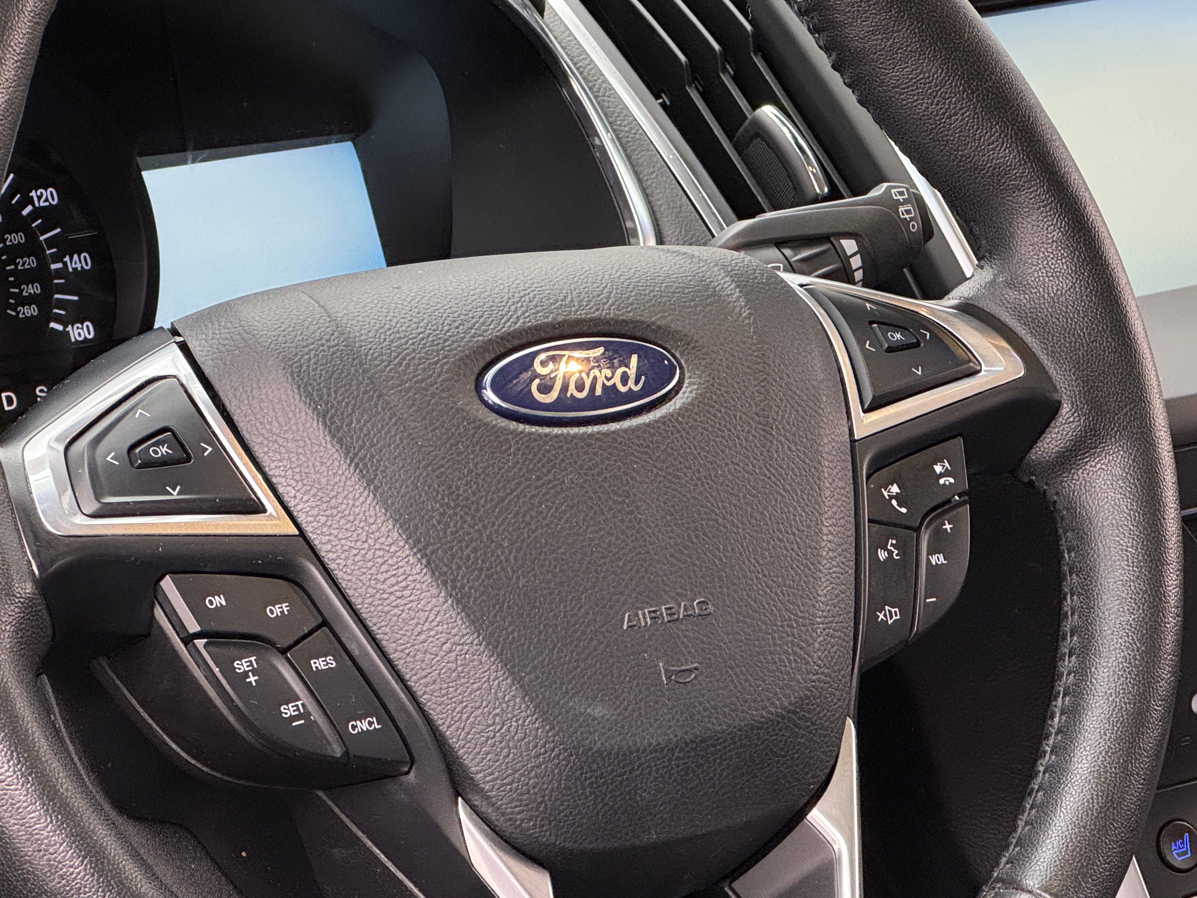 Thumbnail: 2015 Ford Edge - 4
