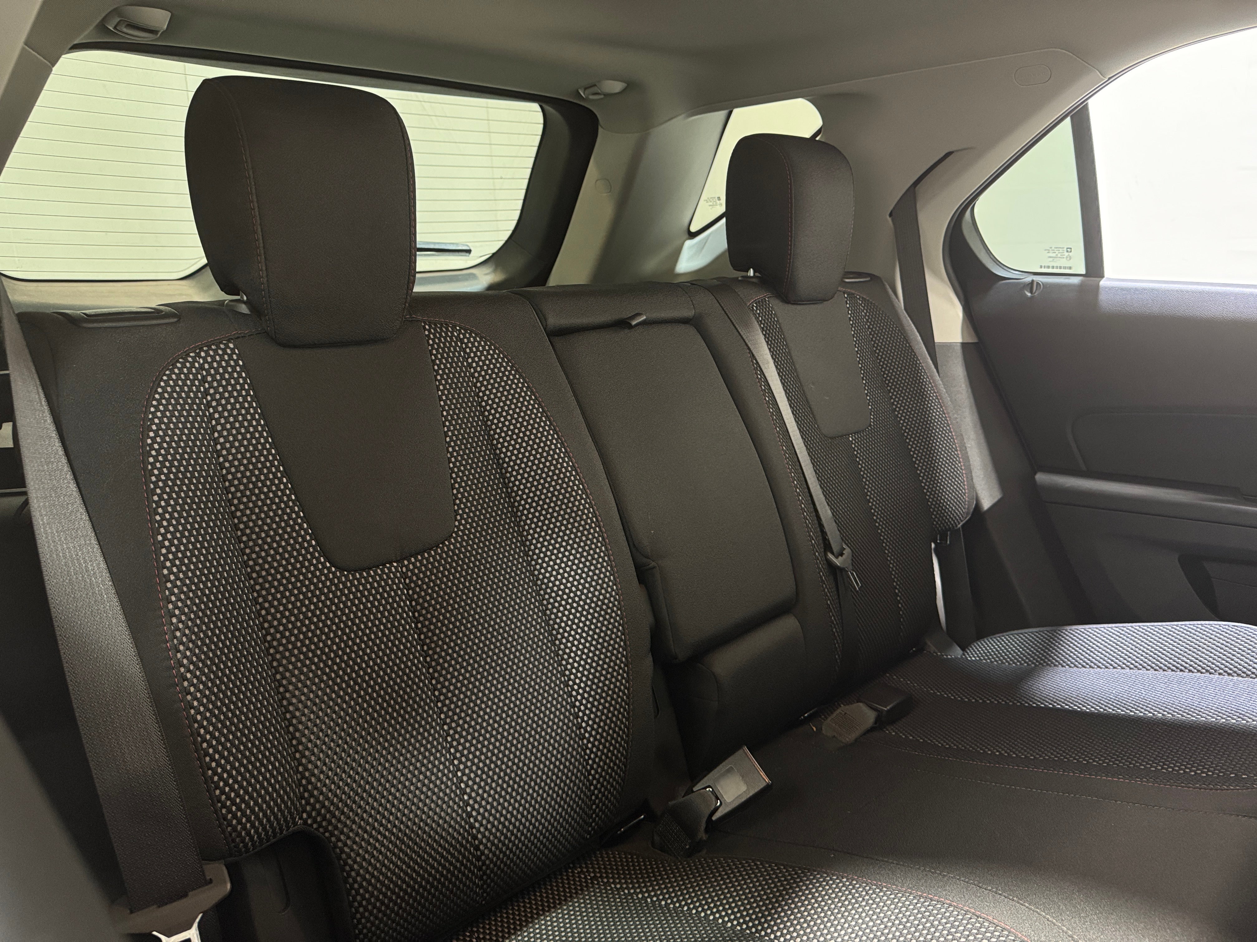 Thumbnail: 2016 Chevrolet Equinox - 6