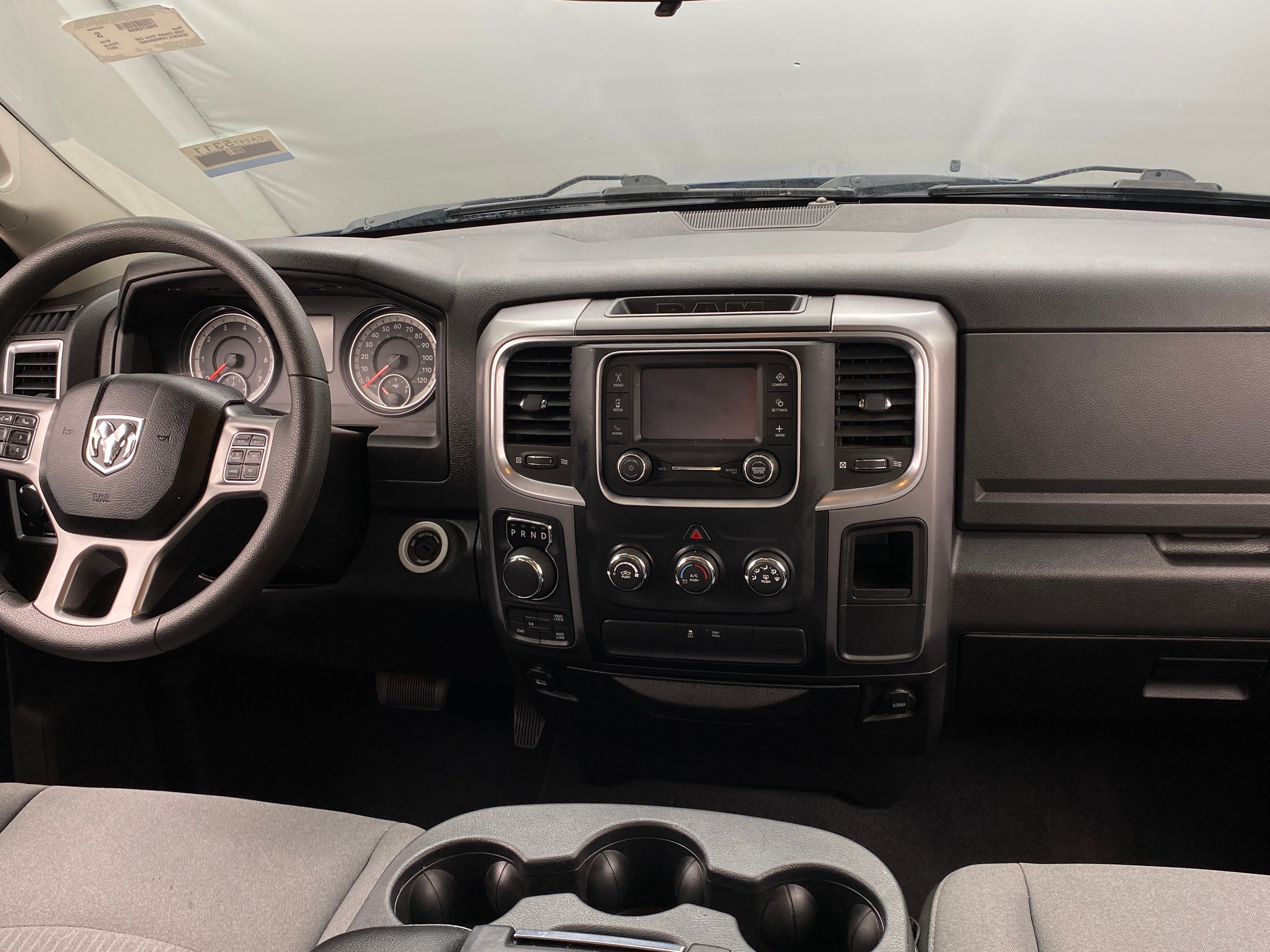 Thumbnail: 2021 RAM 1500 Classic - 3