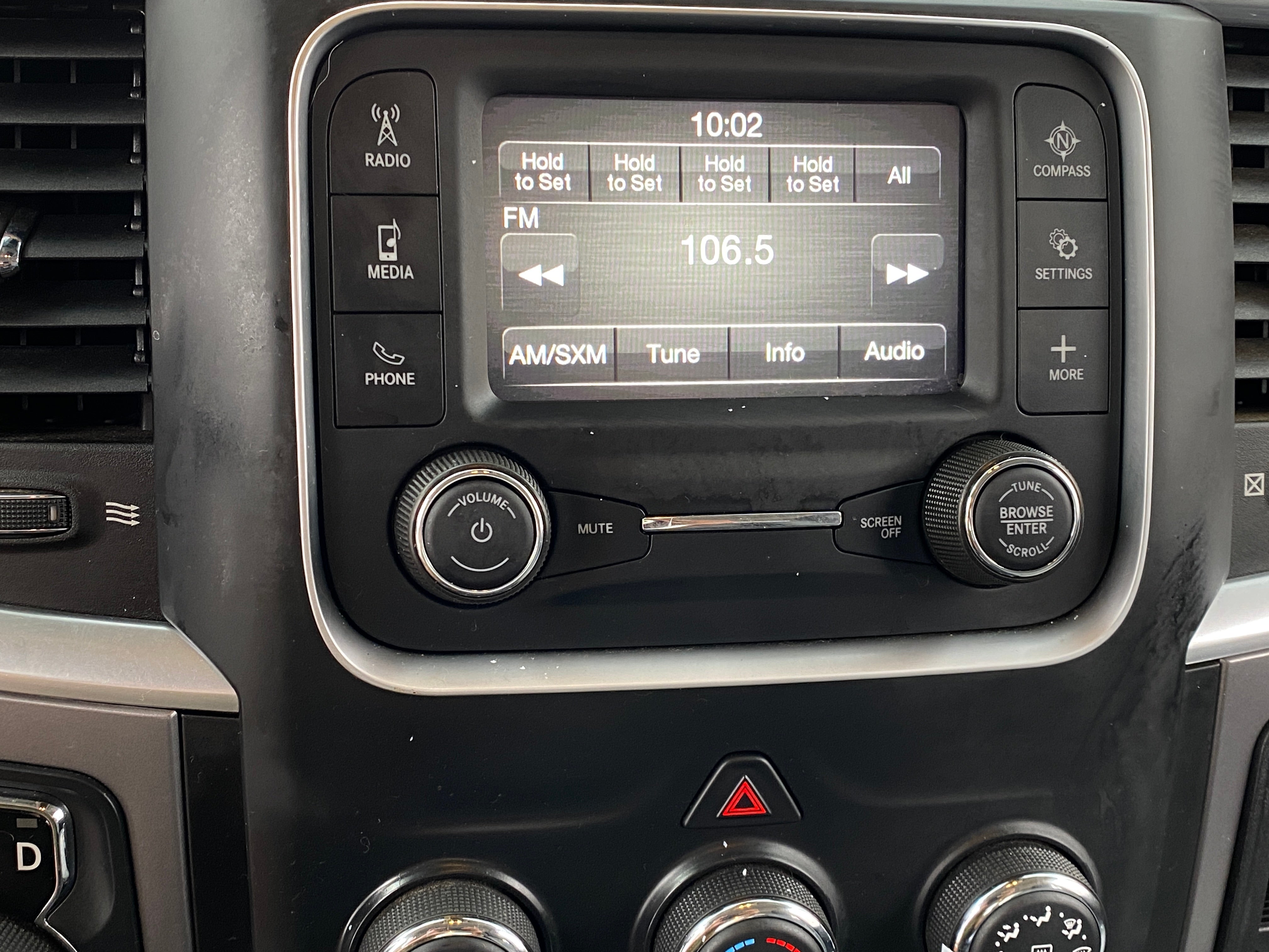 Thumbnail: 2021 RAM 1500 Classic - 4