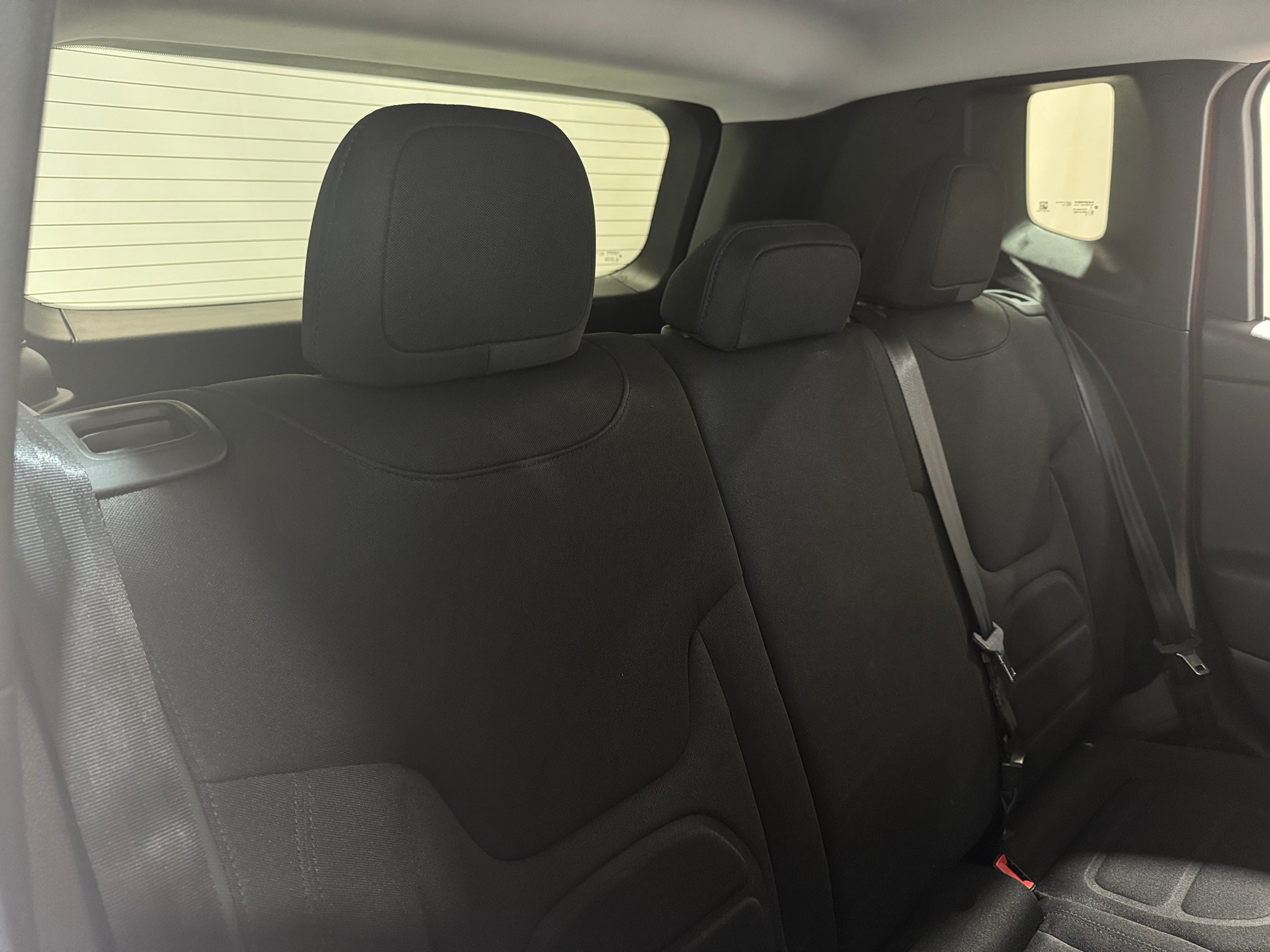 Thumbnail: 2017 Jeep Renegade - 6