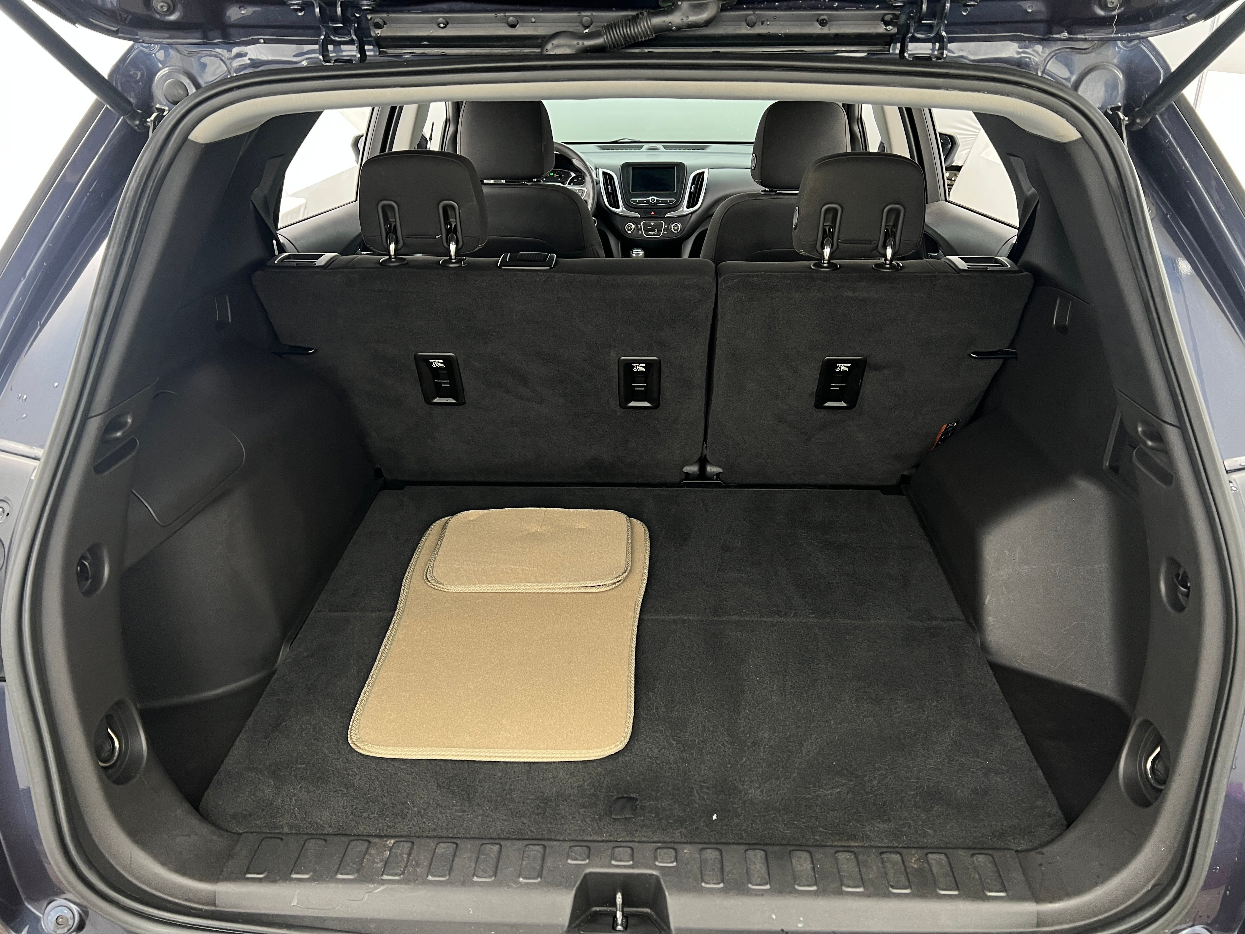 Thumbnail: 2019 Chevrolet Equinox - 7