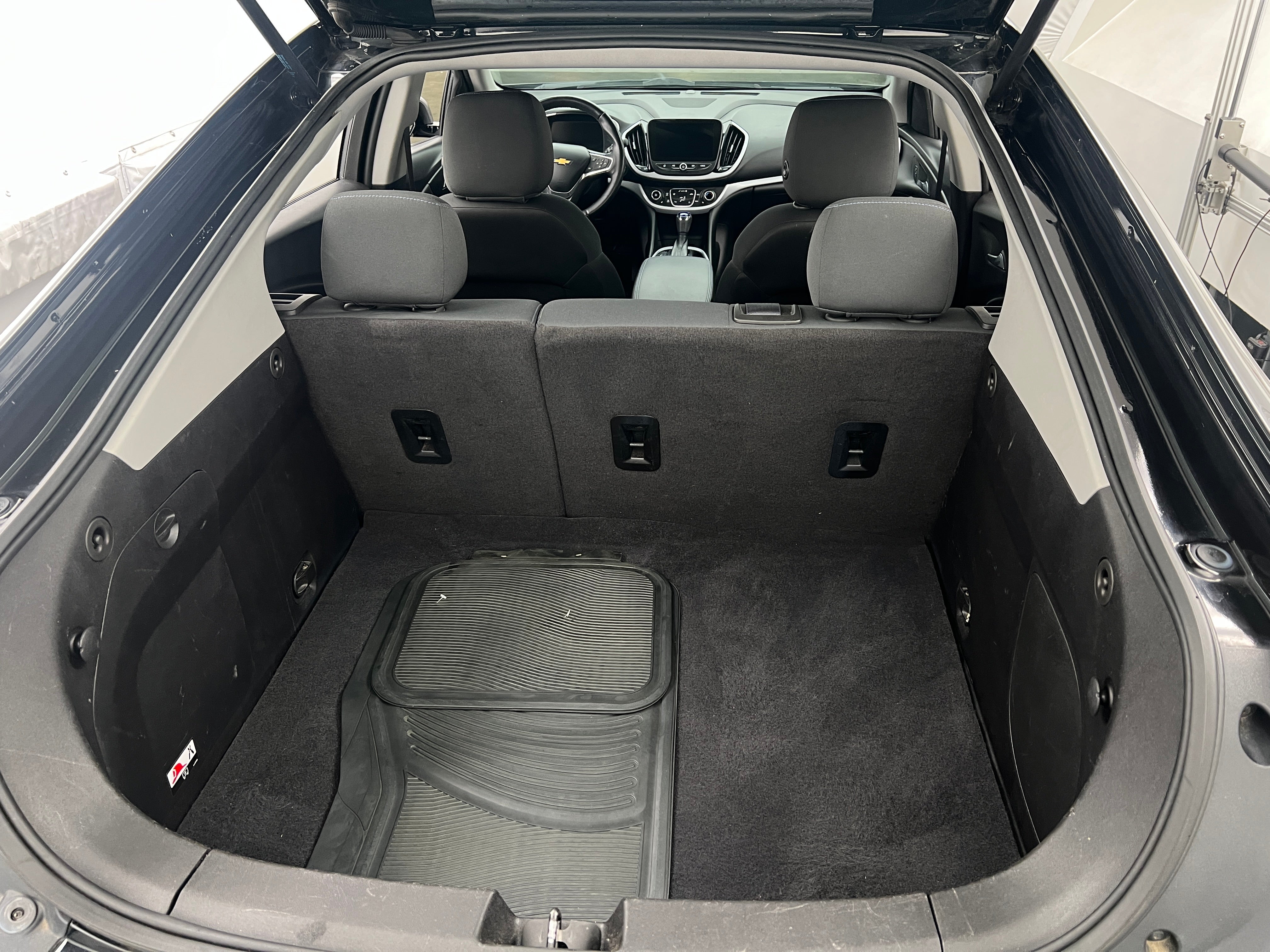 Thumbnail: 2017 Chevrolet Volt - 7