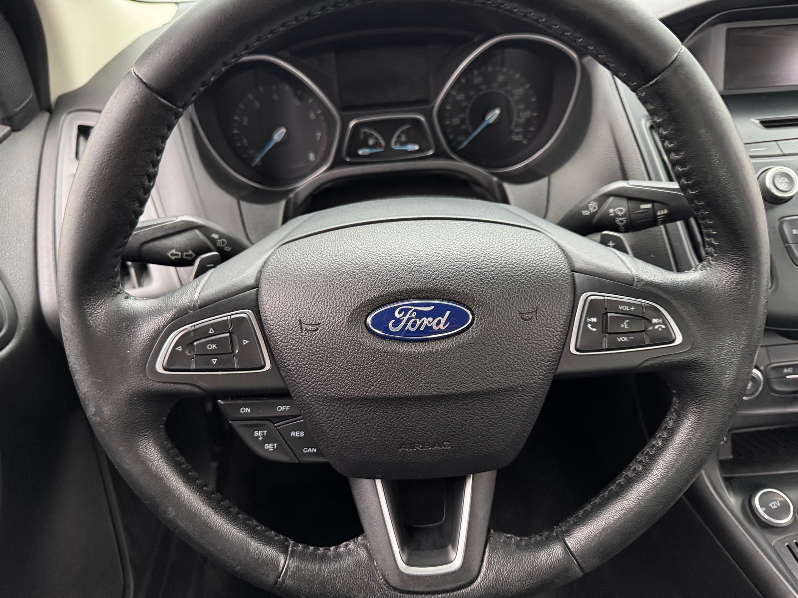 Thumbnail: 2016 Ford Focus - 5