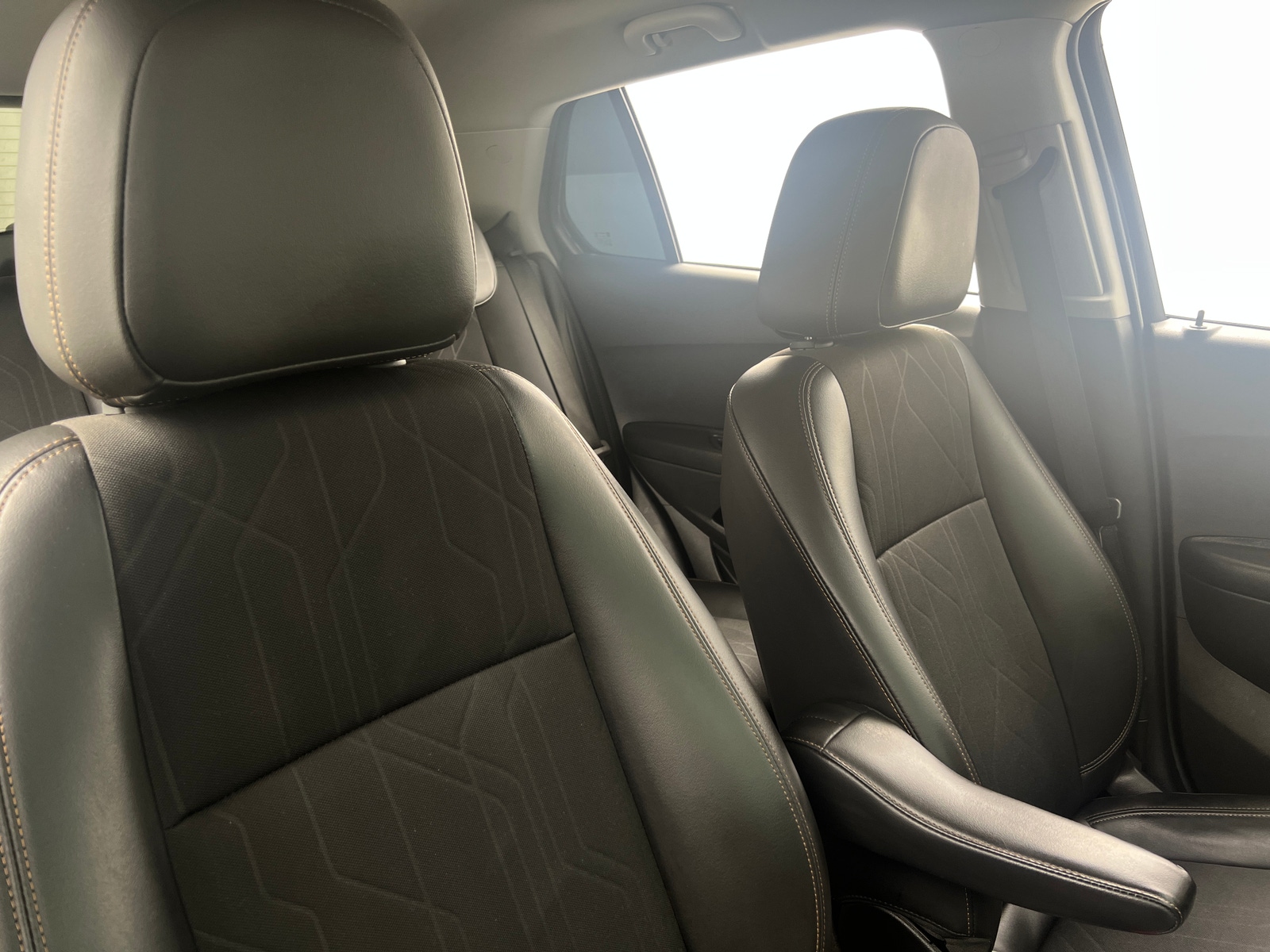 Thumbnail: 2022 Chevrolet Trax - 2