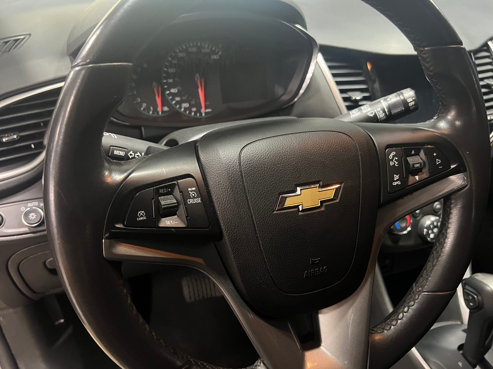 Thumbnail: 2022 Chevrolet Trax - 5