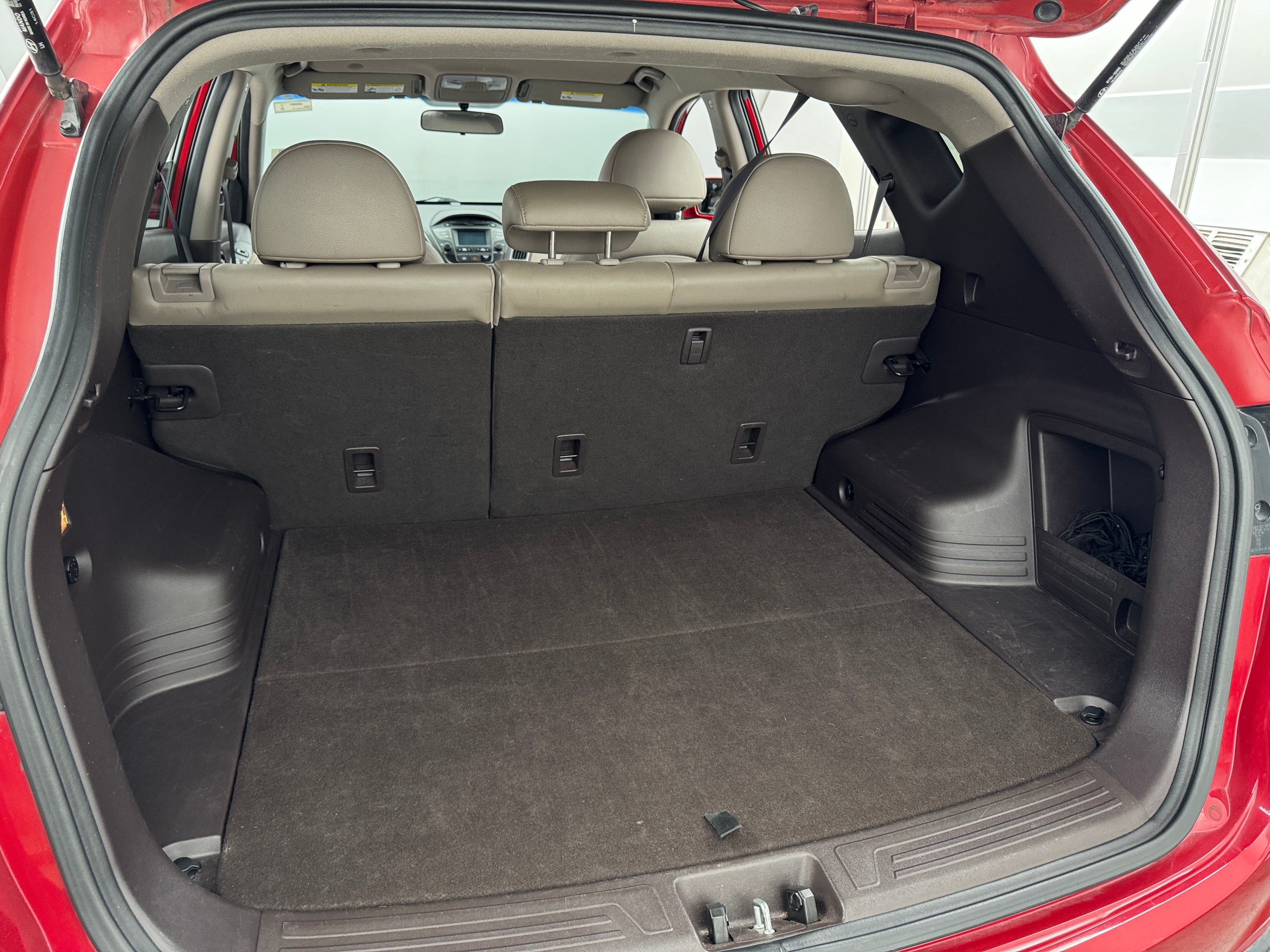 Thumbnail: 2014 Hyundai Tucson - 6