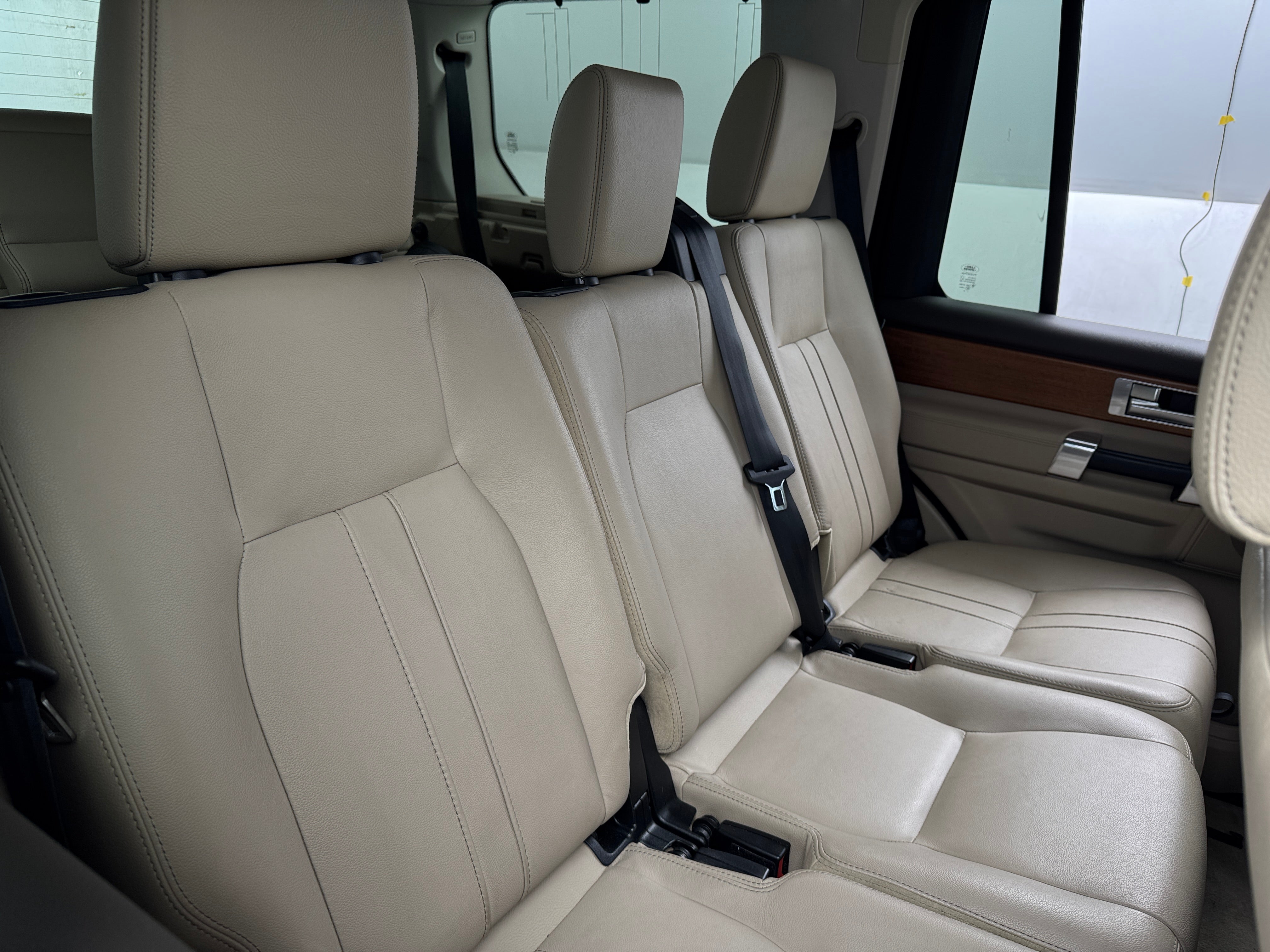 Thumbnail: 2016 Land Rover LR4 - 5