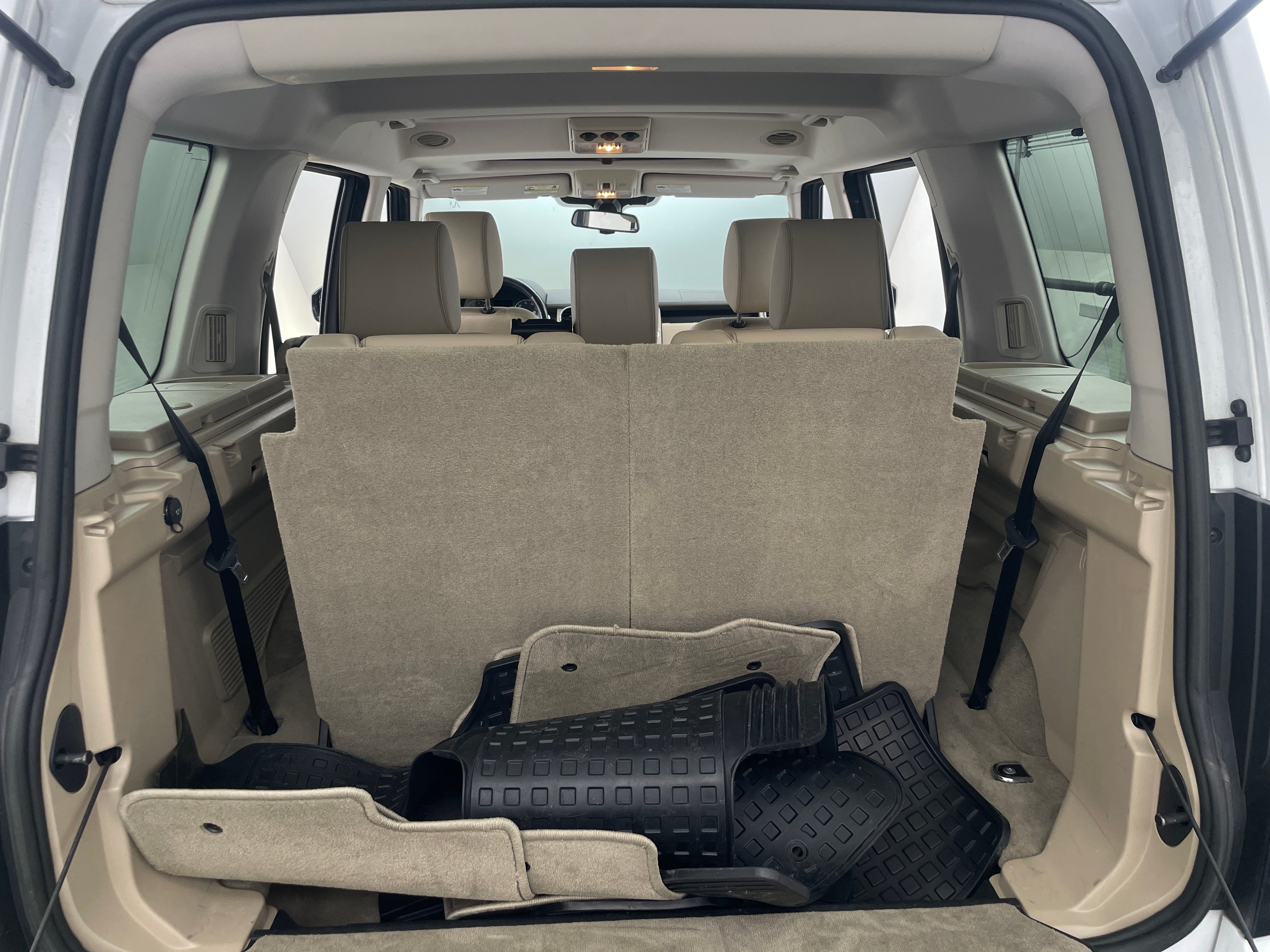 Thumbnail: 2016 Land Rover LR4 - 6