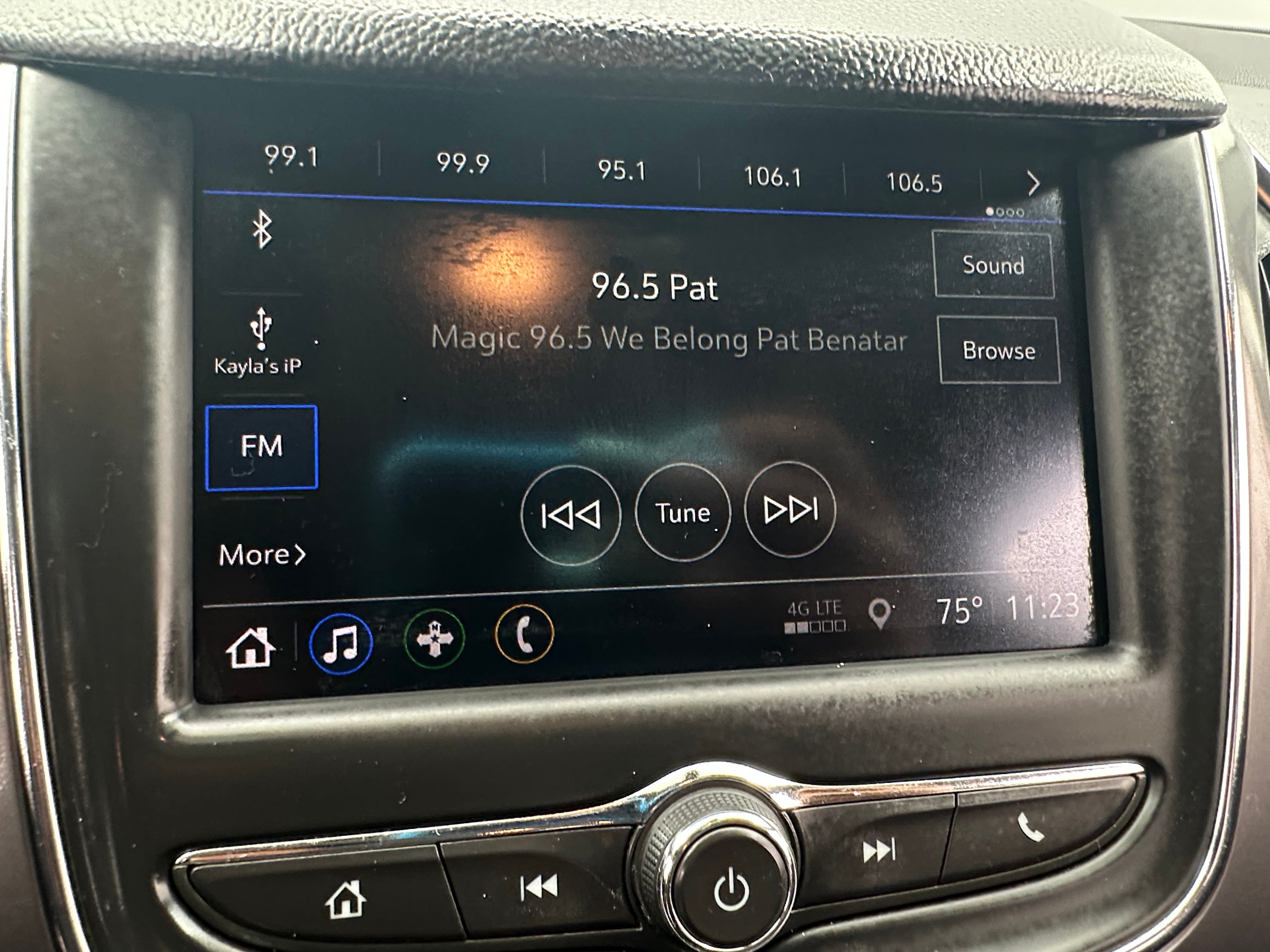 Thumbnail: 2019 Chevrolet Cruze - 4