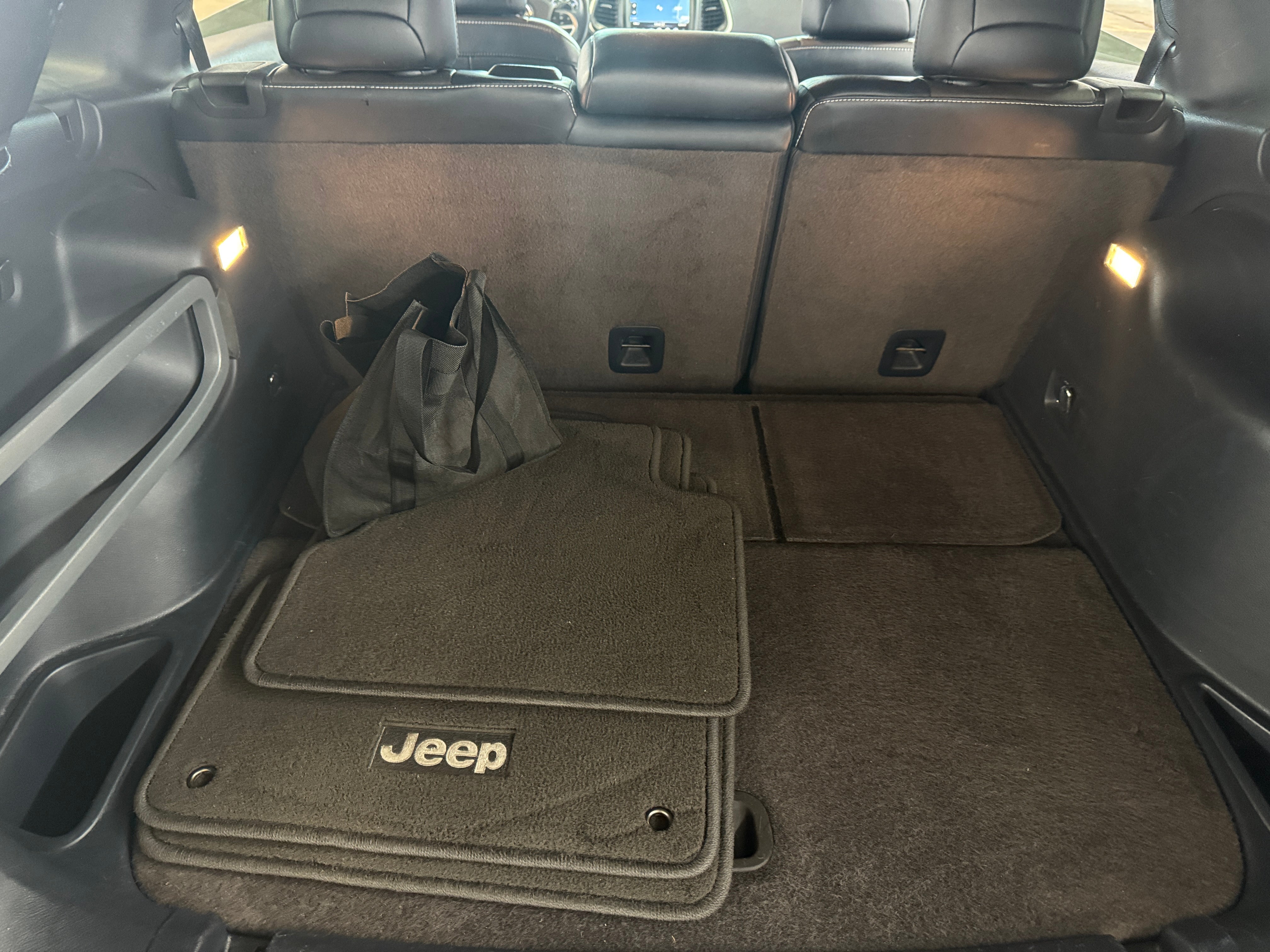 Thumbnail: 2015 Jeep Cherokee - 6