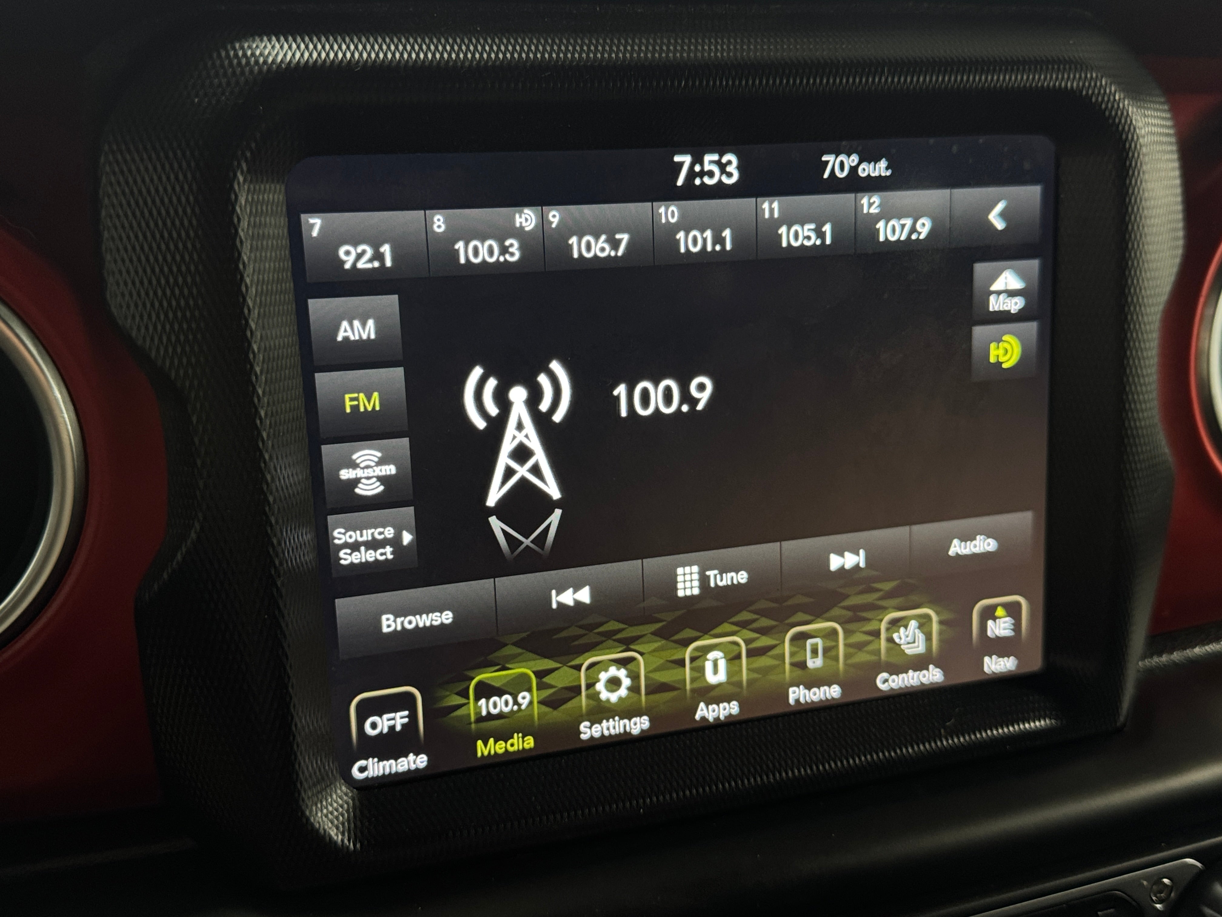Thumbnail: 2020 Jeep Wrangler - 4