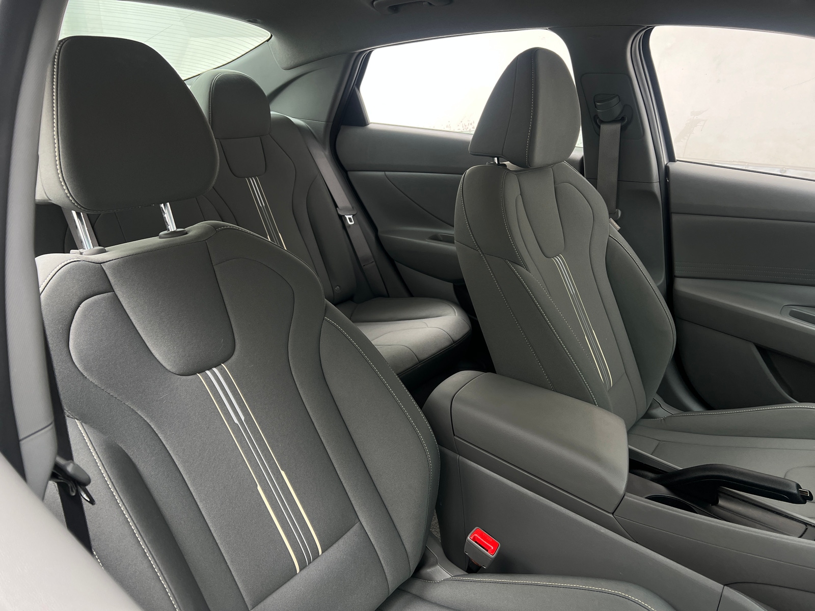 Thumbnail: 2023 Hyundai Elantra - 2