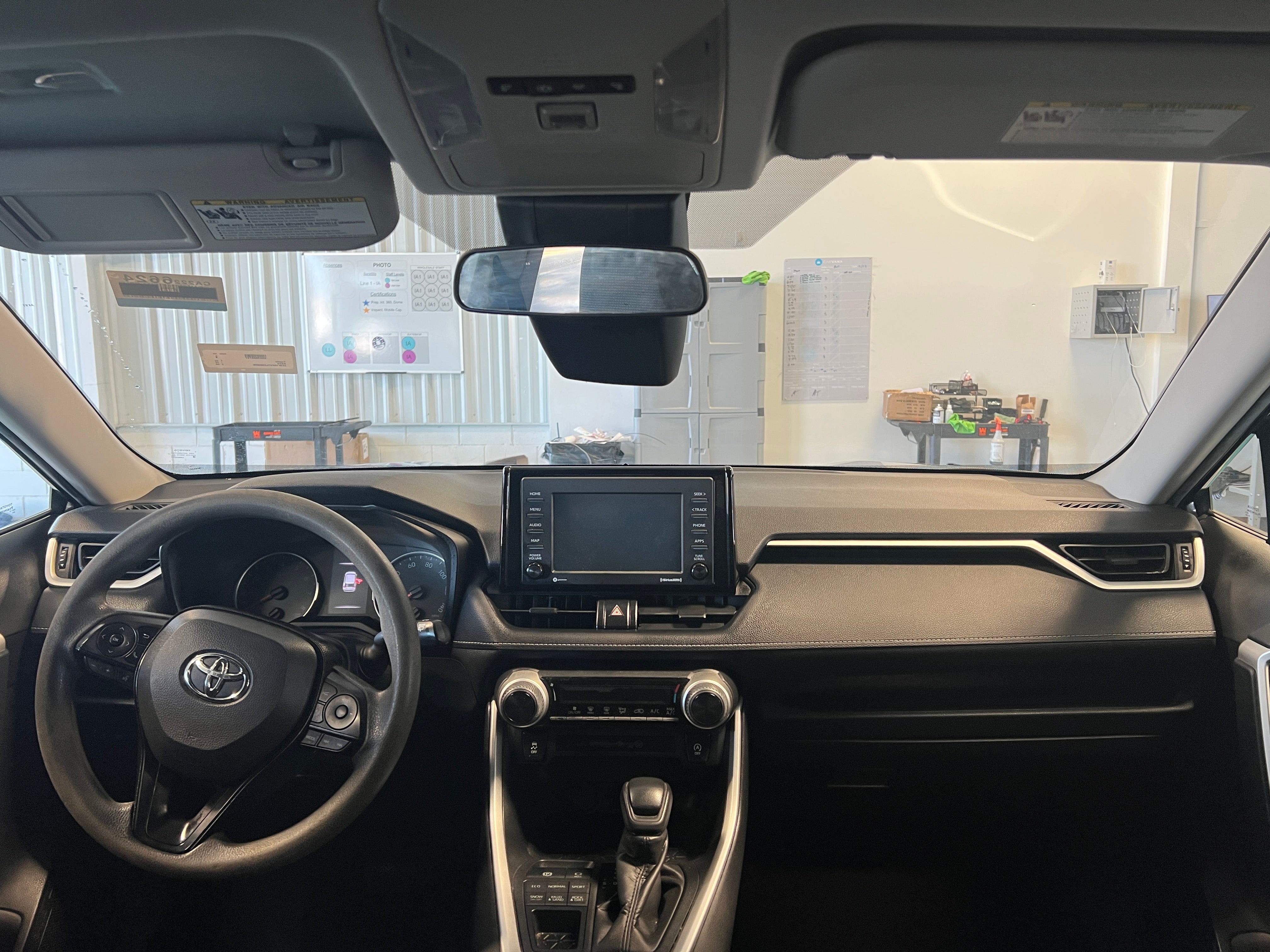 Thumbnail: 2020 Toyota RAV4 - 3