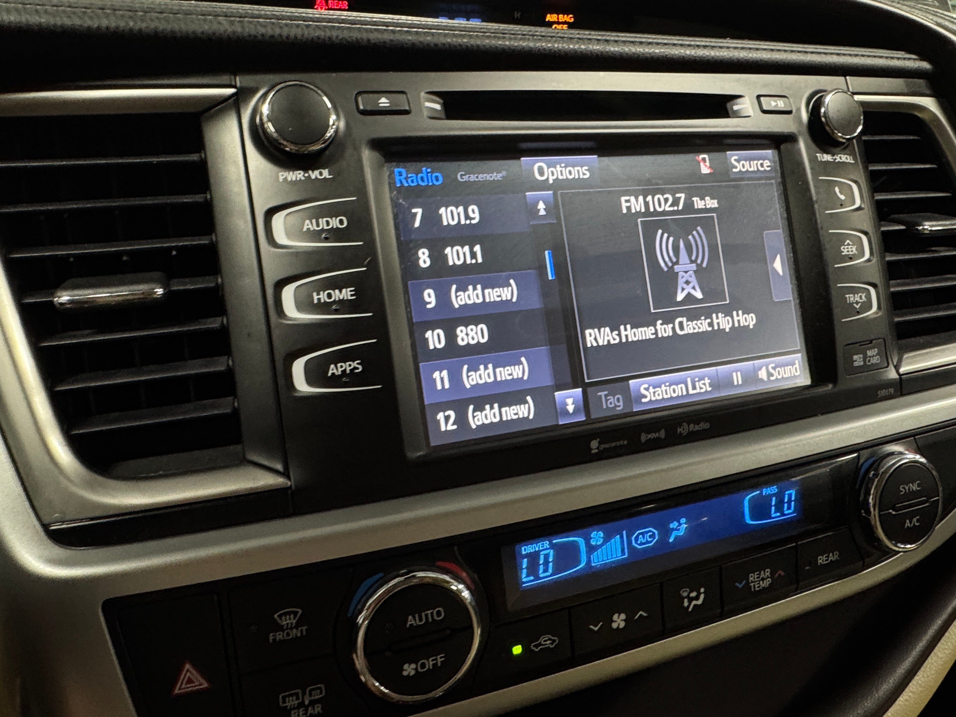 Thumbnail: 2018 Toyota Highlander - 3