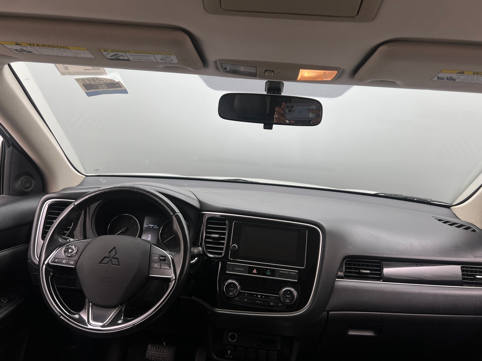 Thumbnail: 2019 Mitsubishi Outlander - 3