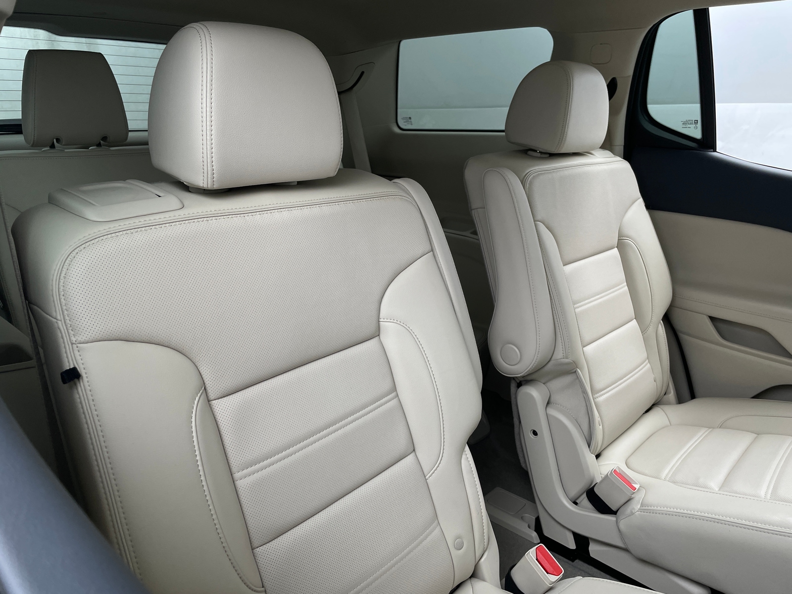 Thumbnail: 2023 GMC Acadia - 5