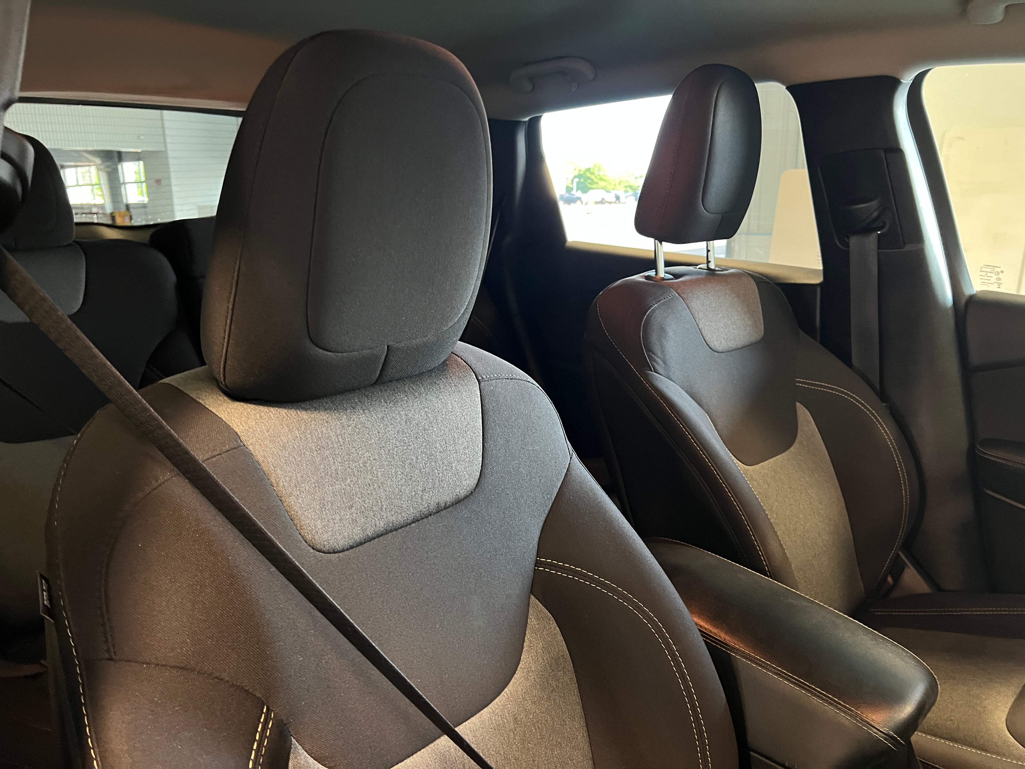 Thumbnail: 2018 Jeep Cherokee - 2