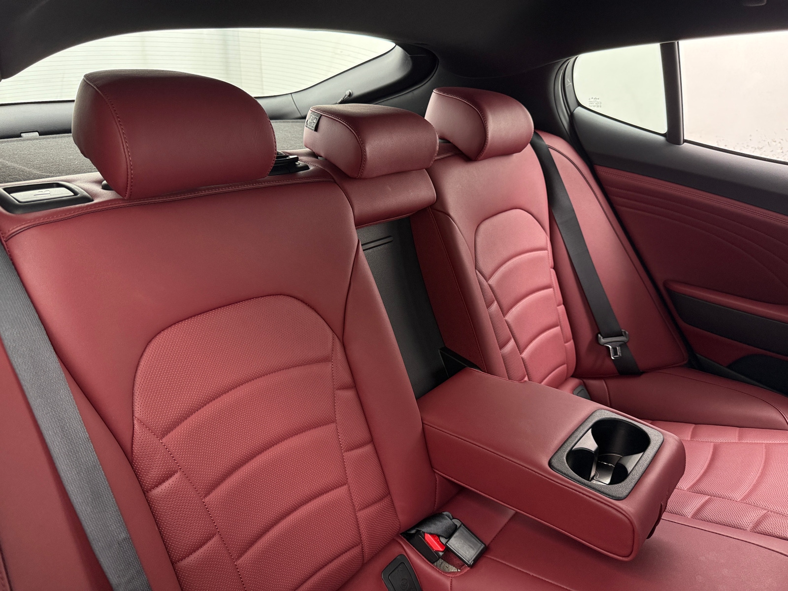 Thumbnail: 2023 Kia Stinger - 5