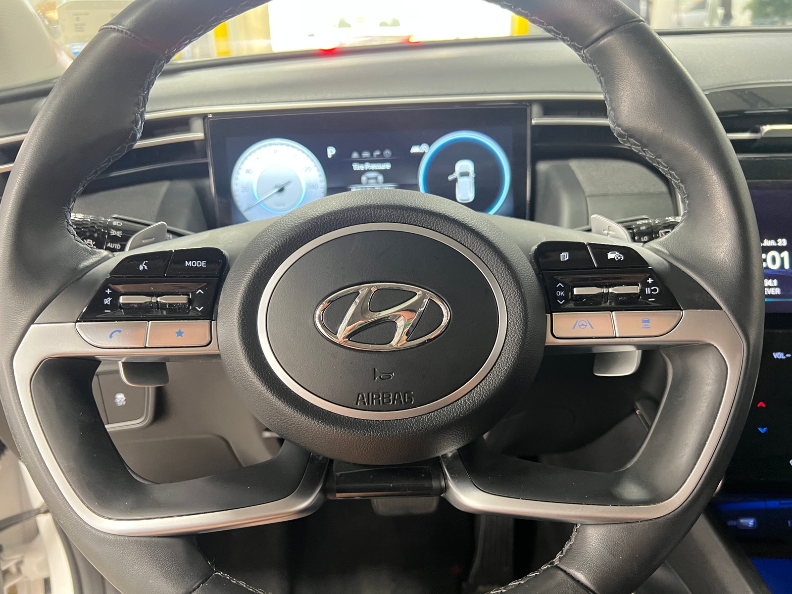Thumbnail: 2023 Hyundai Tucson - 4