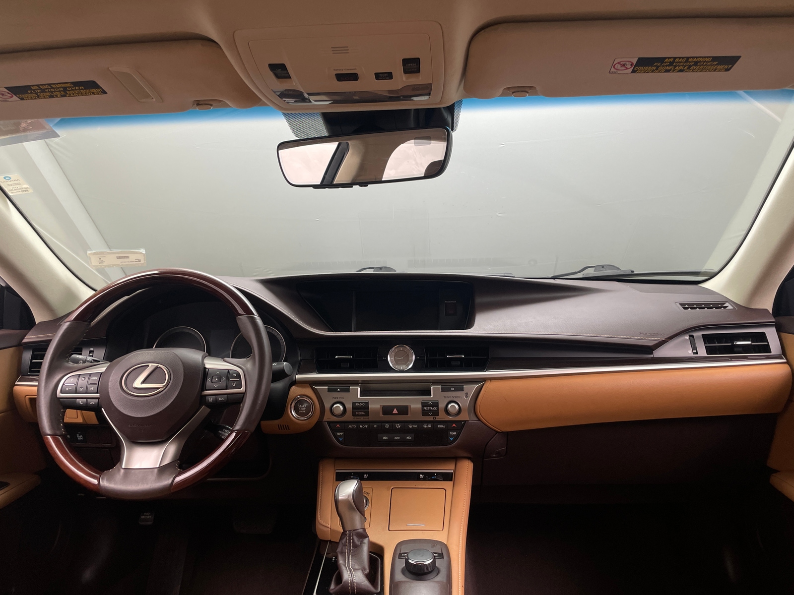 Thumbnail: 2018 Lexus ES - 2