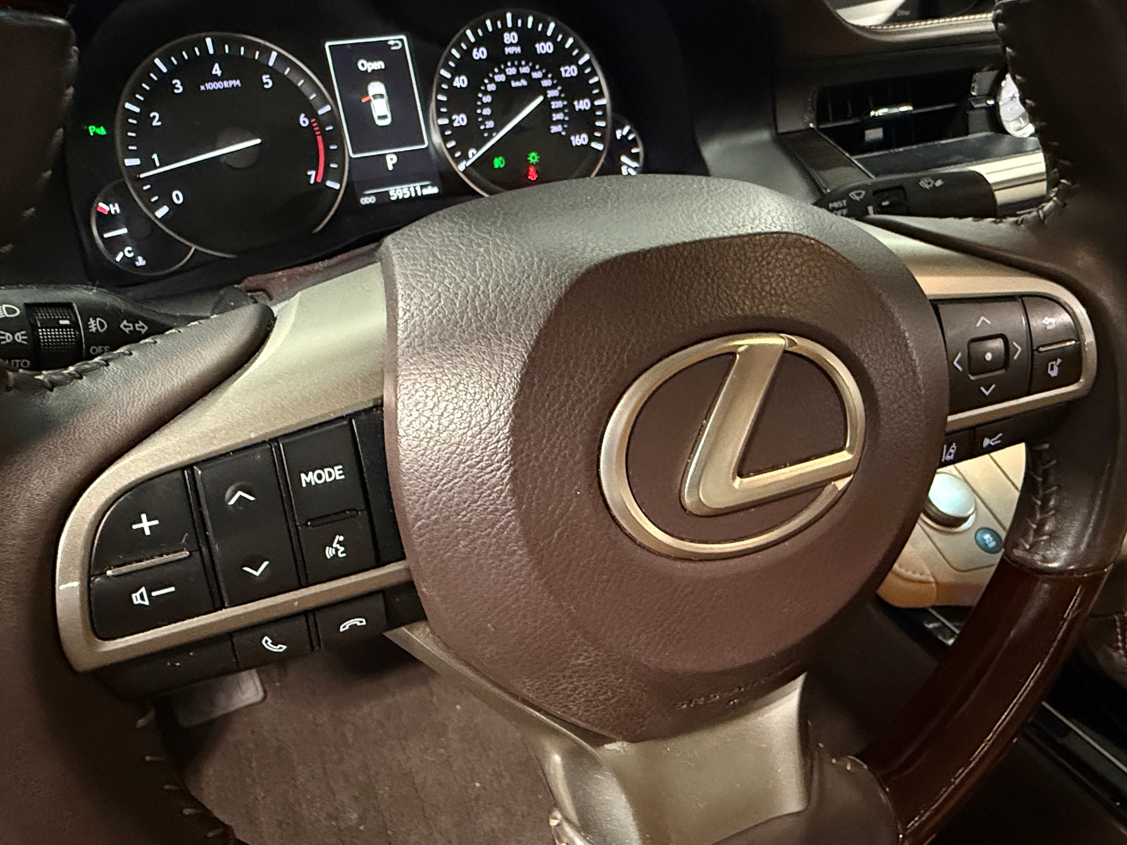 Thumbnail: 2018 Lexus ES - 4