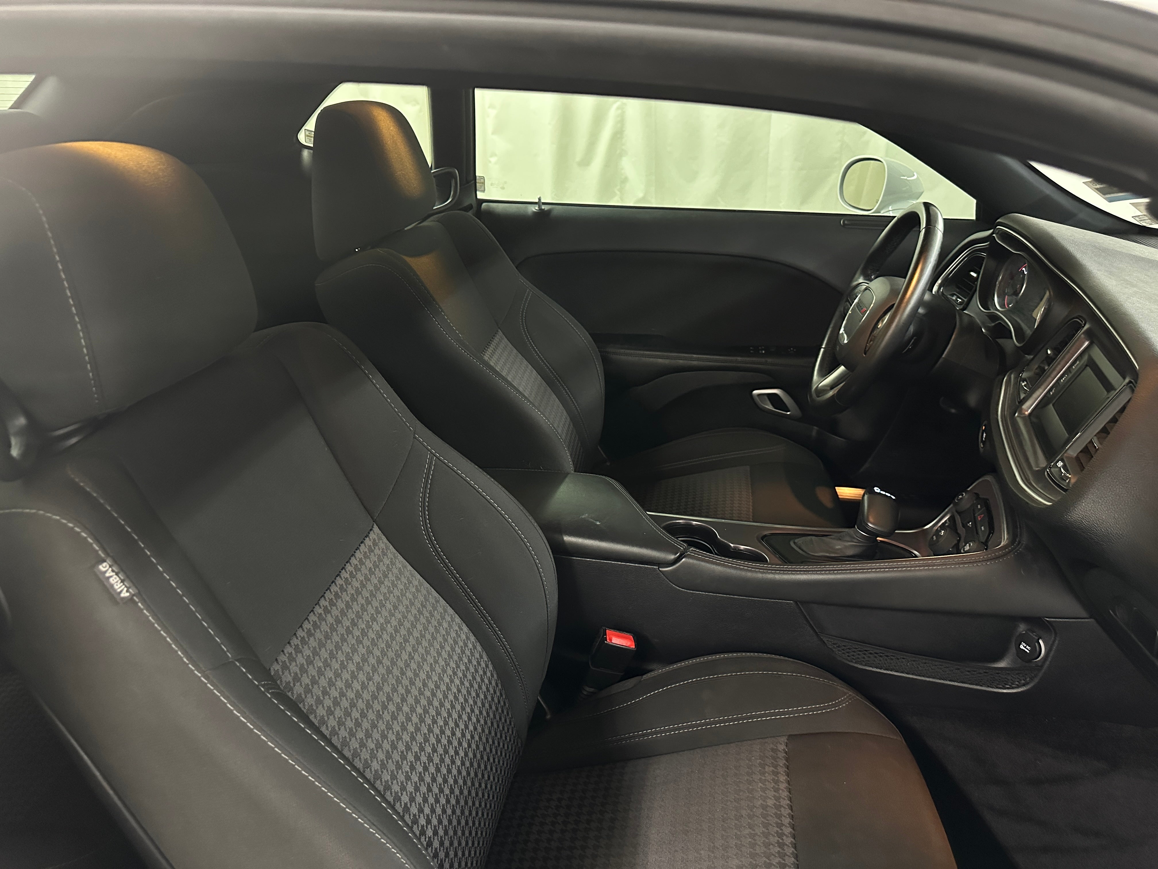 Thumbnail: 2016 Dodge Challenger - 2