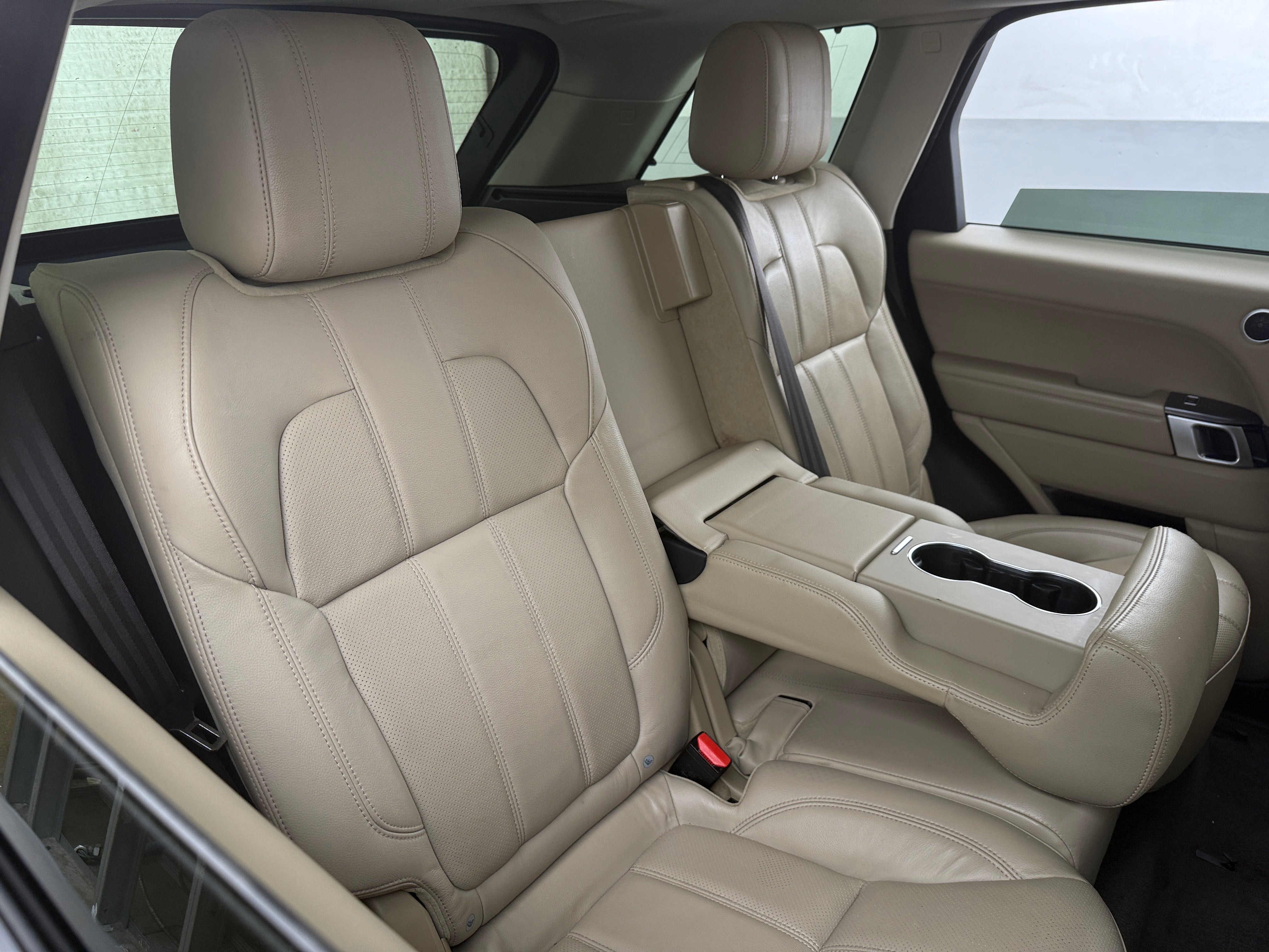 Thumbnail: 2016 Land Rover Range Rover Sport - 5