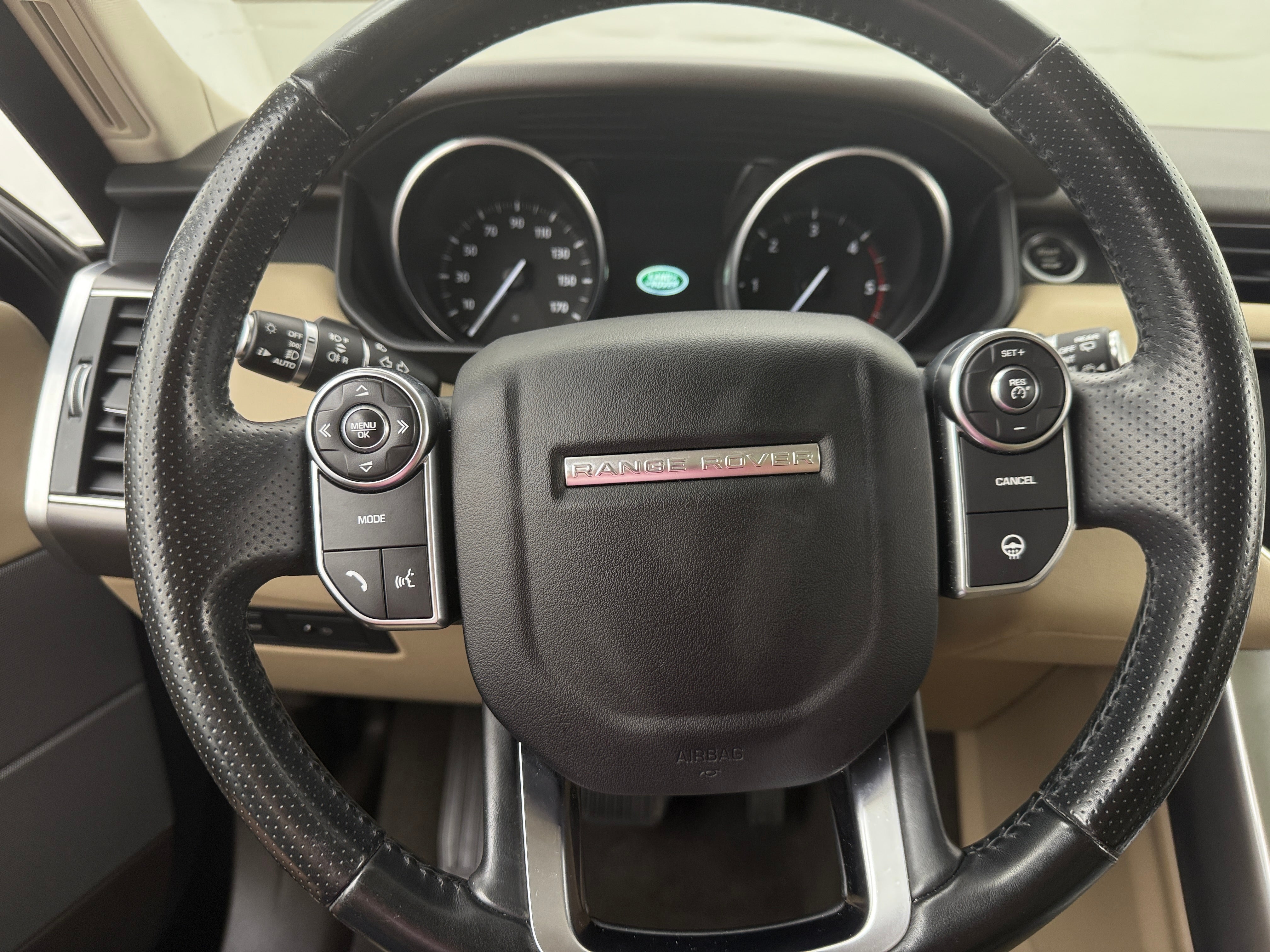 Thumbnail: 2016 Land Rover Range Rover Sport - 4