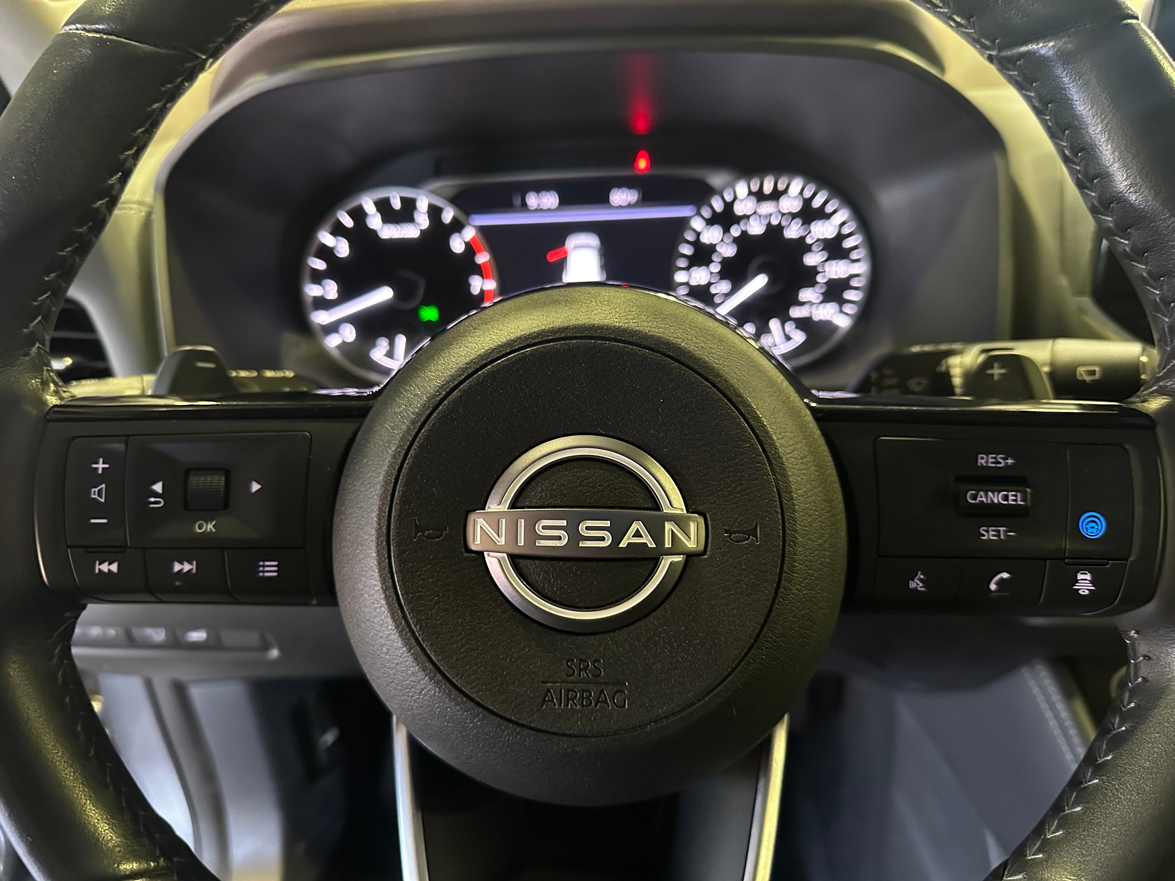 Thumbnail: 2023 Nissan Rogue - 4