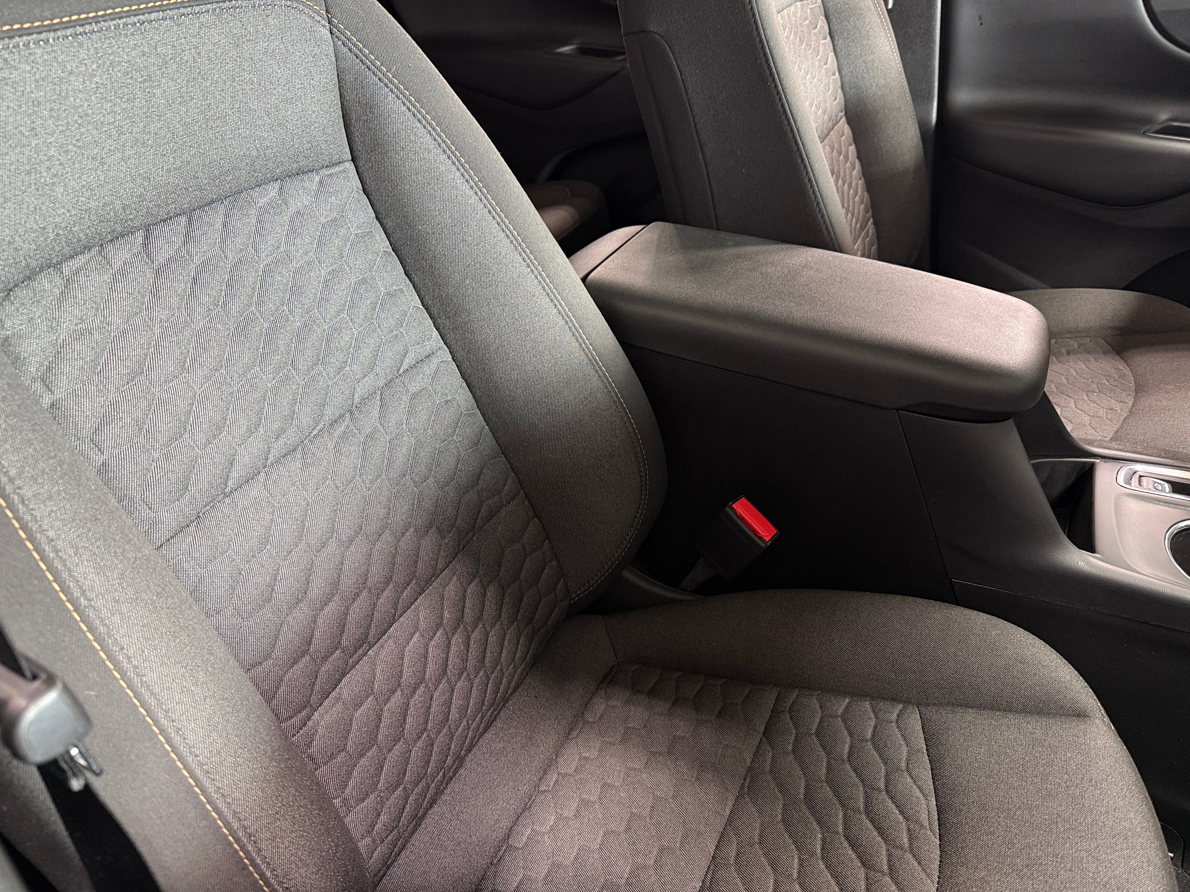 Thumbnail: 2019 Chevrolet Equinox - 2