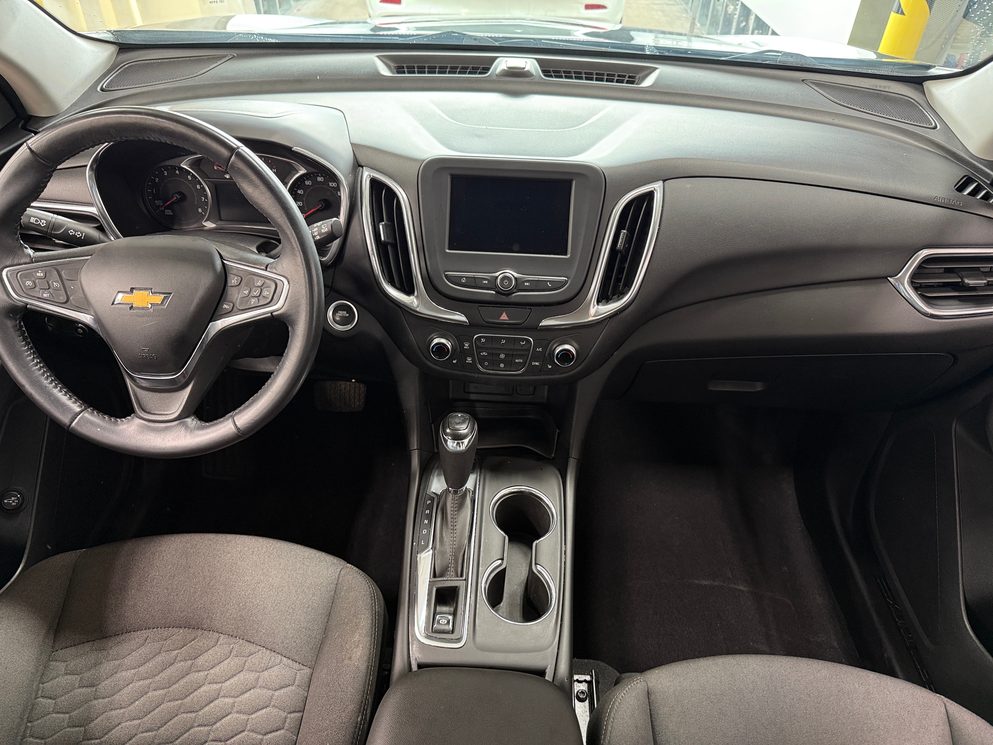 Thumbnail: 2019 Chevrolet Equinox - 3