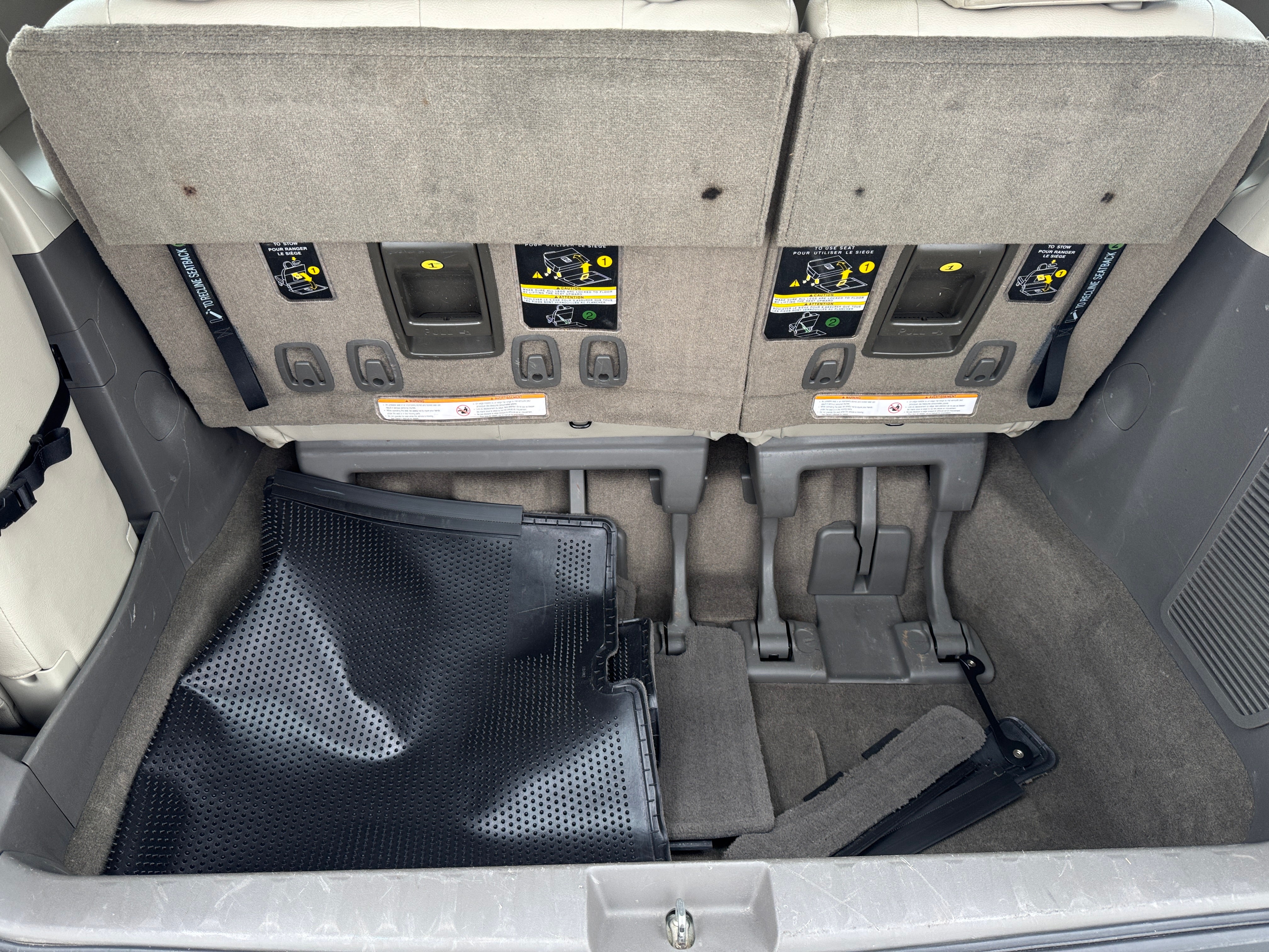 Thumbnail: 2017 Toyota Sienna - 6