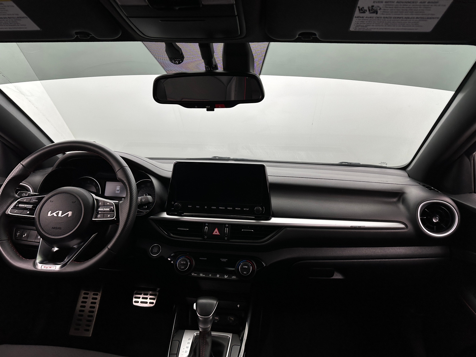 Thumbnail: 2024 Kia Forte - 3