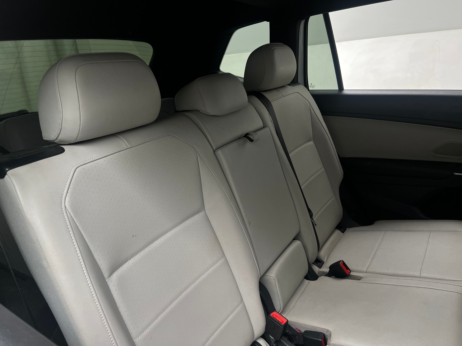 Thumbnail: 2020 Volkswagen Tiguan - 5