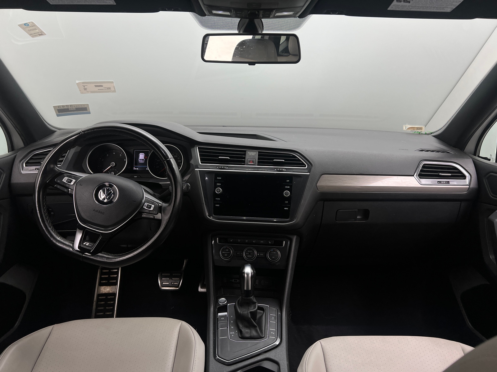 Thumbnail: 2020 Volkswagen Tiguan - 2