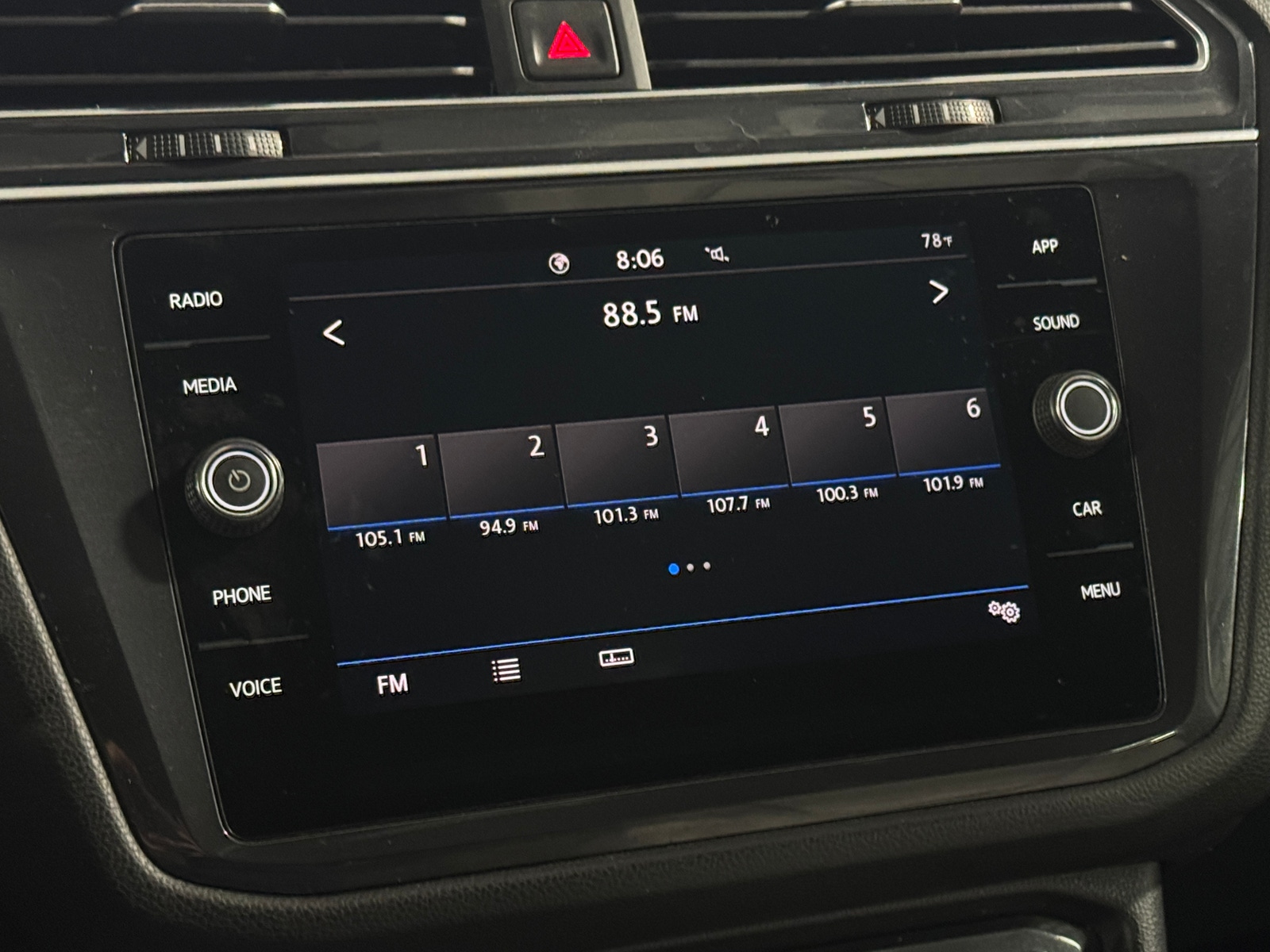 Thumbnail: 2020 Volkswagen Tiguan - 3
