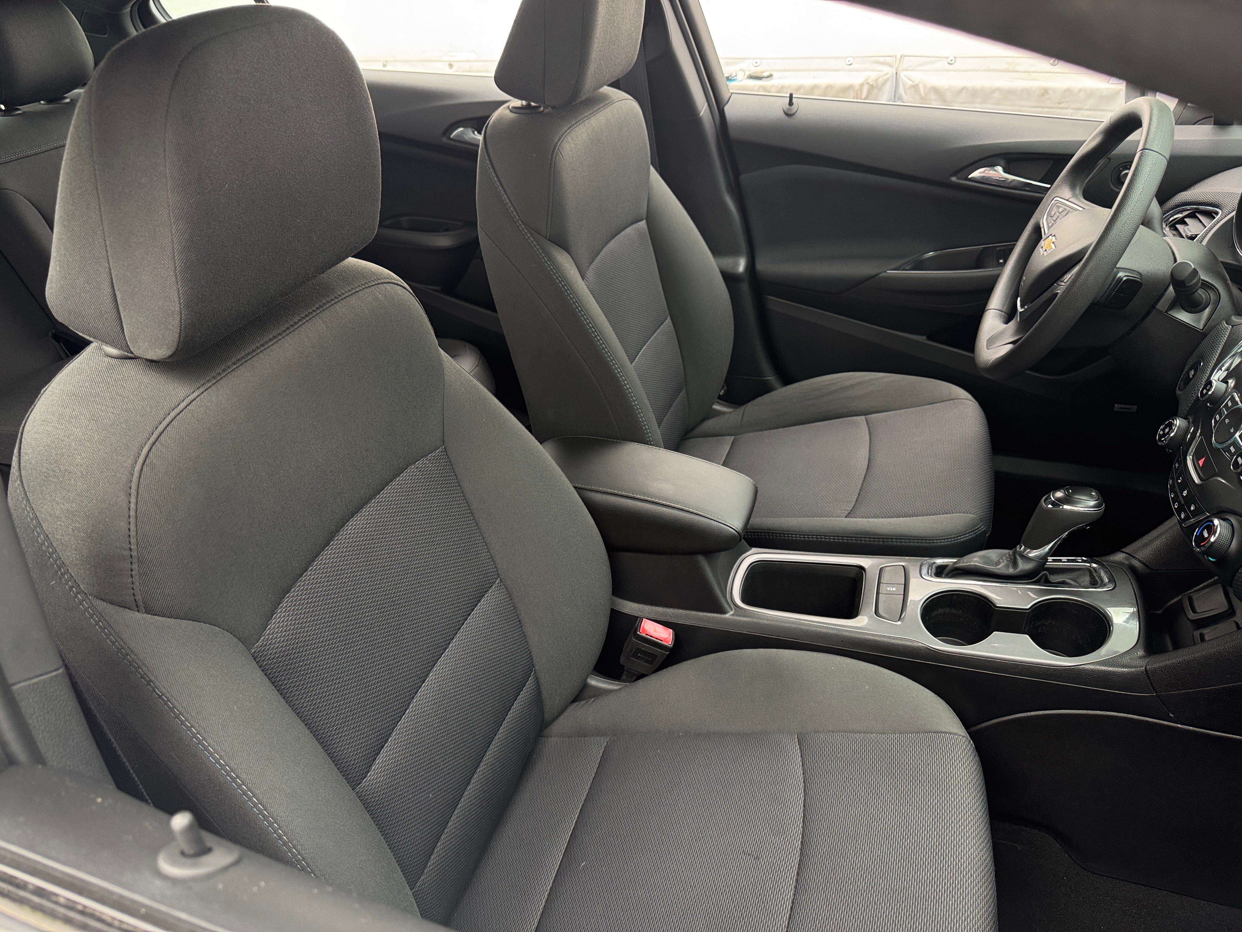 Thumbnail: 2016 Chevrolet Cruze - 2