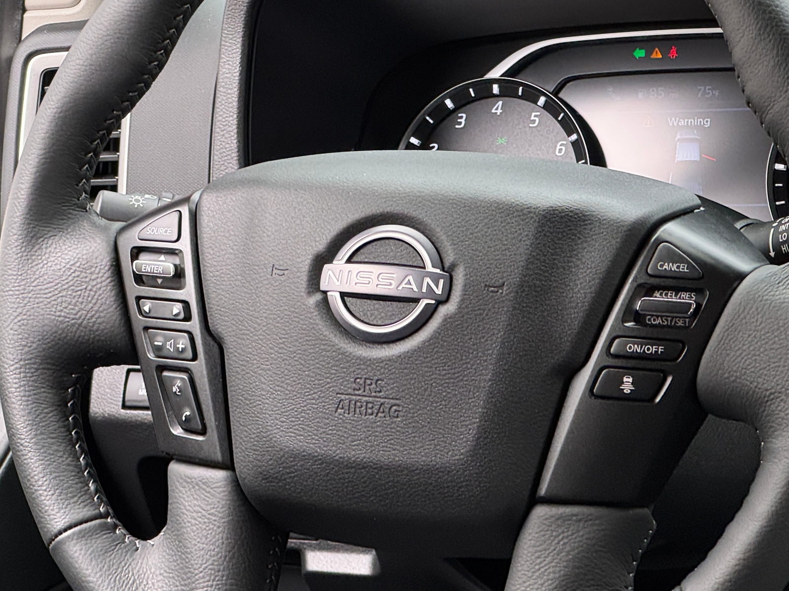 Thumbnail: 2024 Nissan Frontier - 5